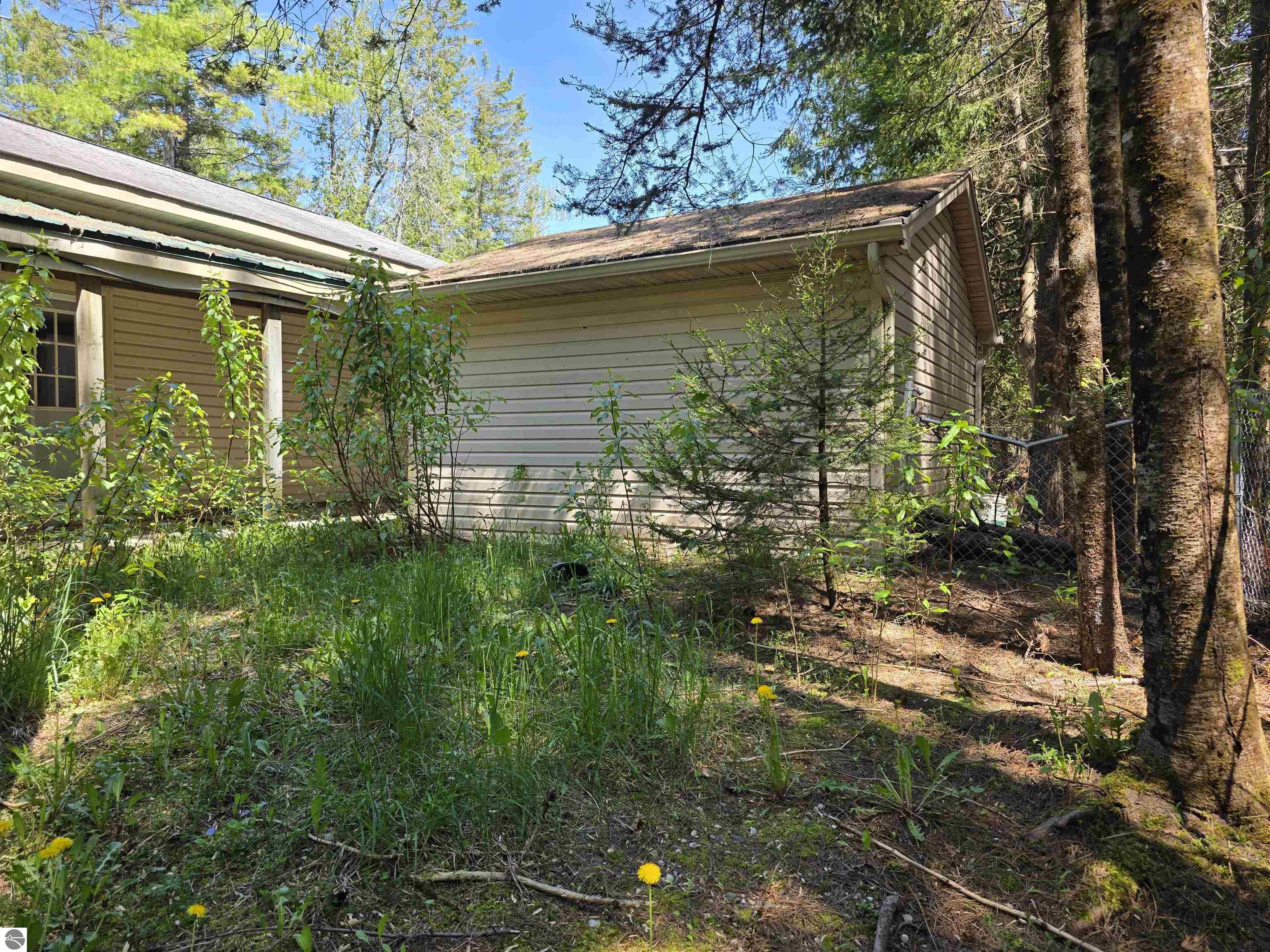 12506 E Shore Drive, Millersburg, MI 49759 — Photo 39