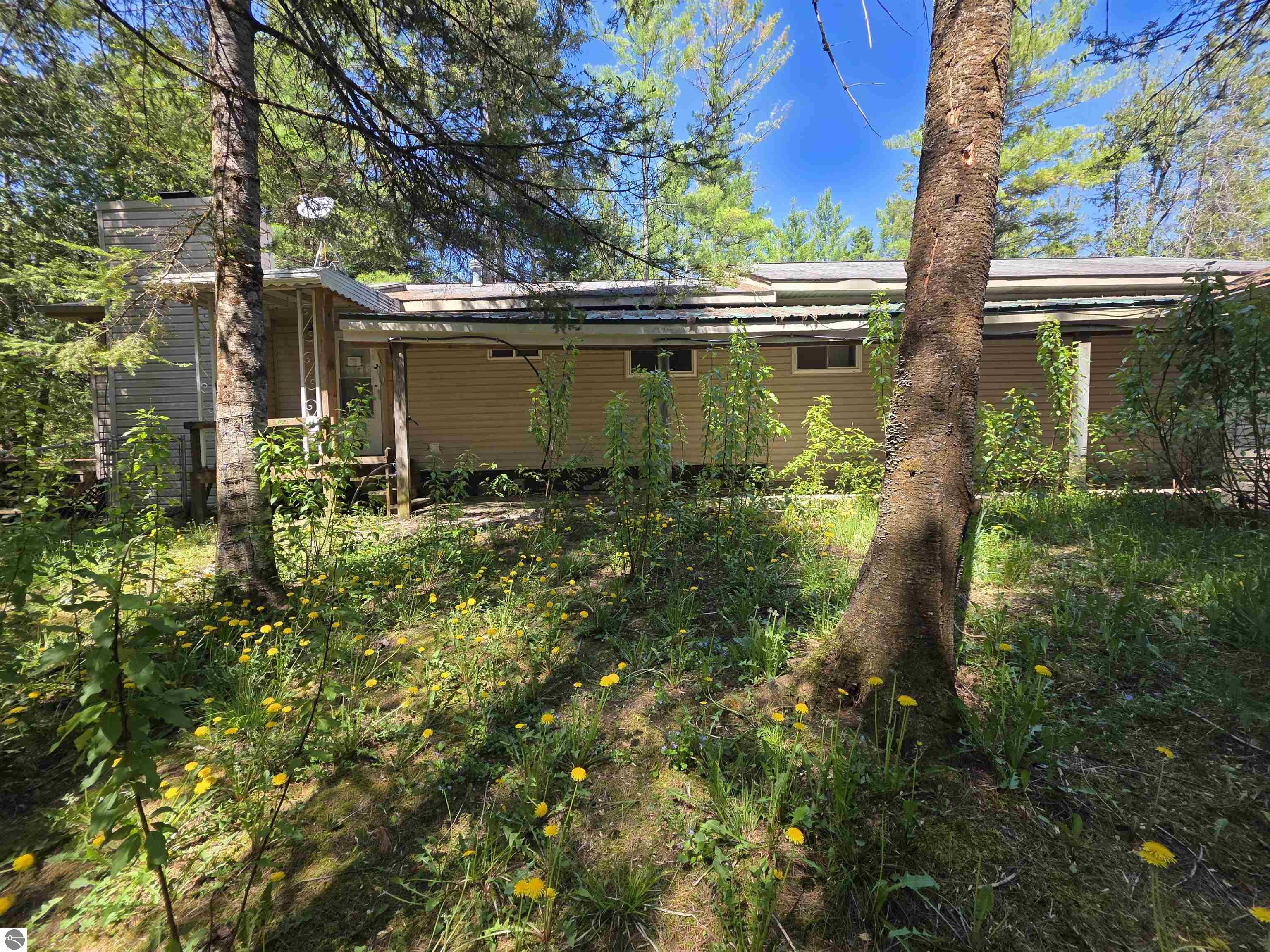 12506 E Shore Drive, Millersburg, MI 49759 — Photo 40
