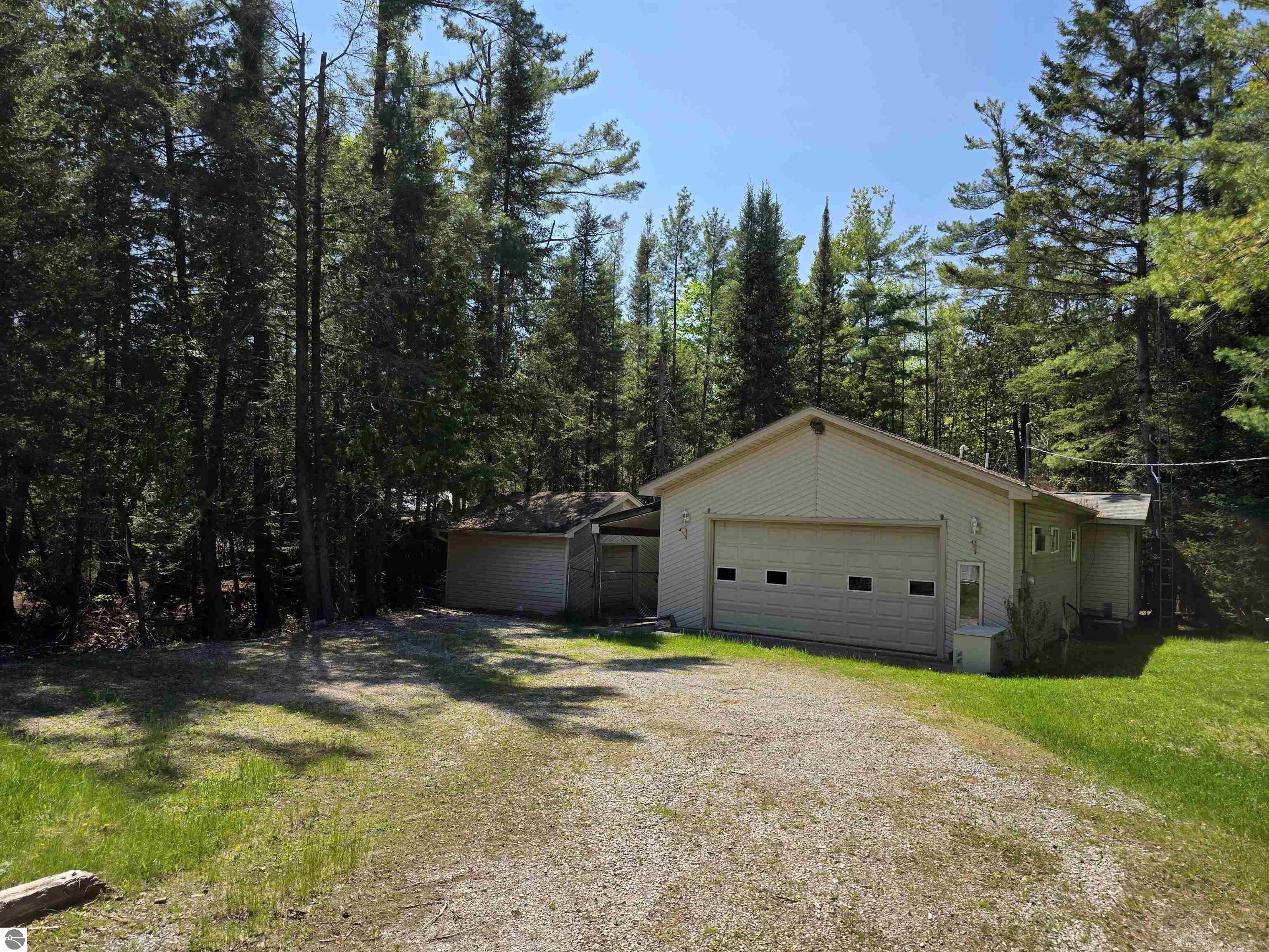 12506 E Shore Drive, Millersburg, MI 49759 — Photo 47