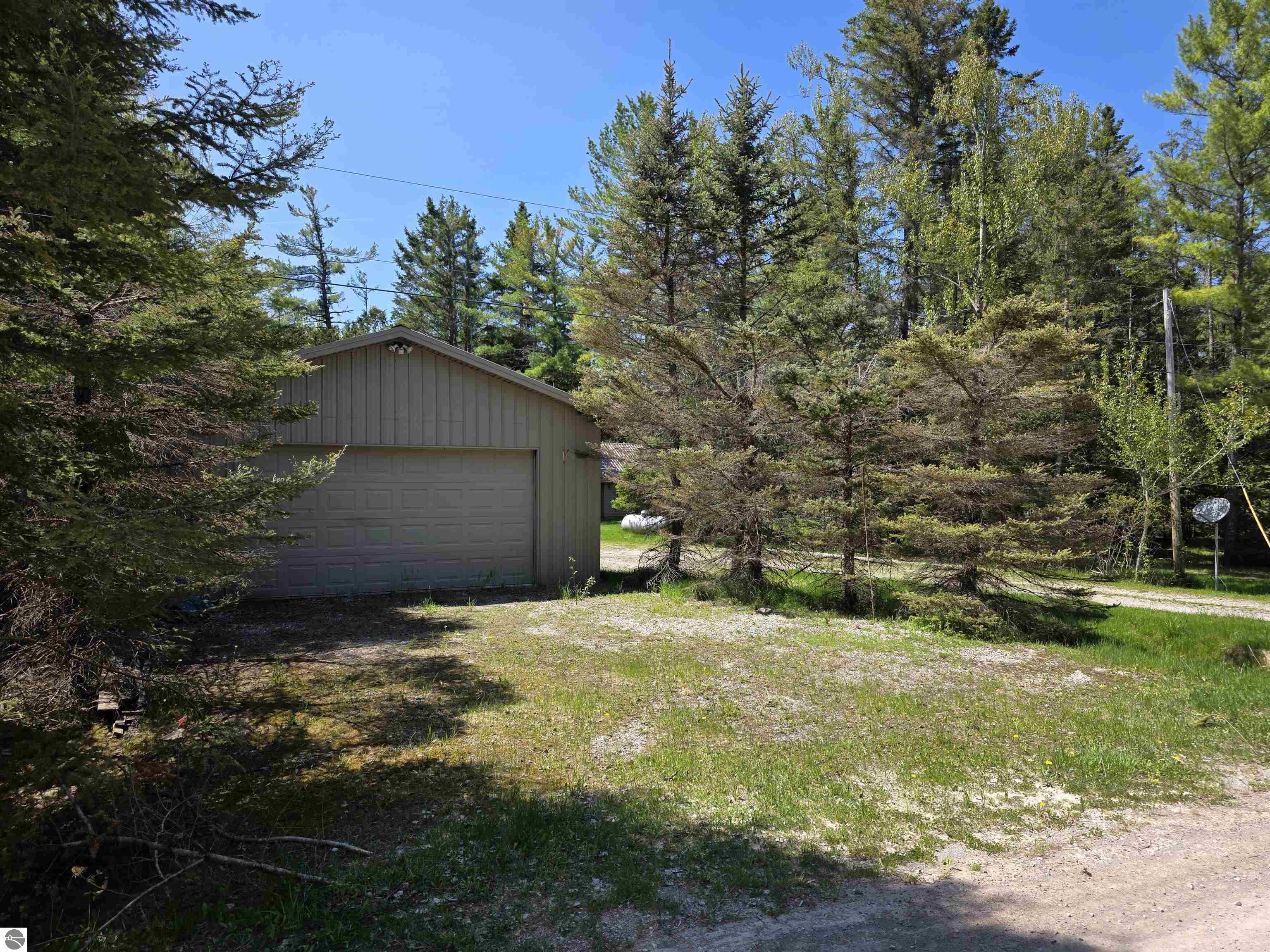12506 E Shore Drive, Millersburg, MI 49759 — Photo 48