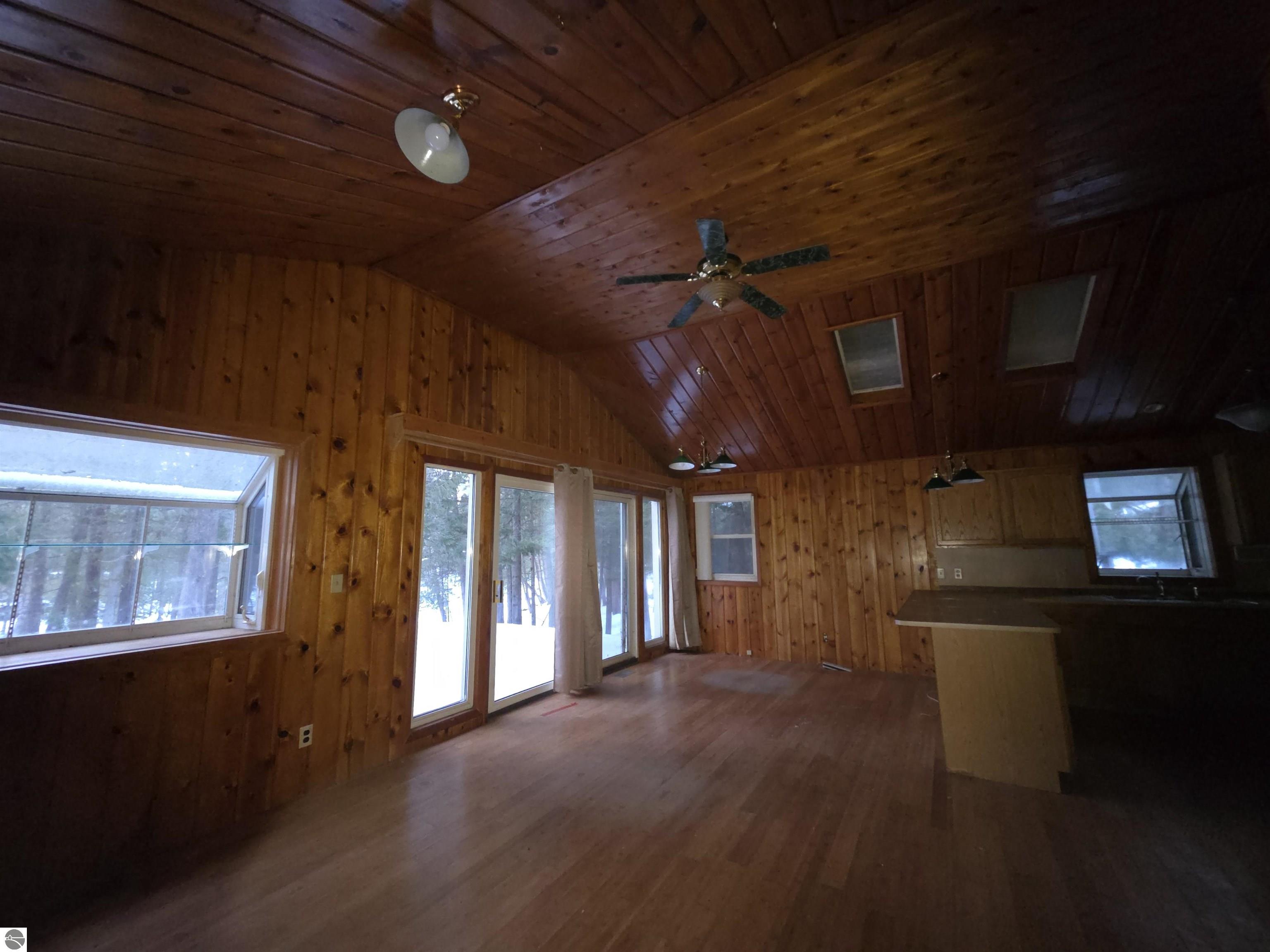 12506 E Shore Drive, Millersburg, MI 49759 — Photo 7
