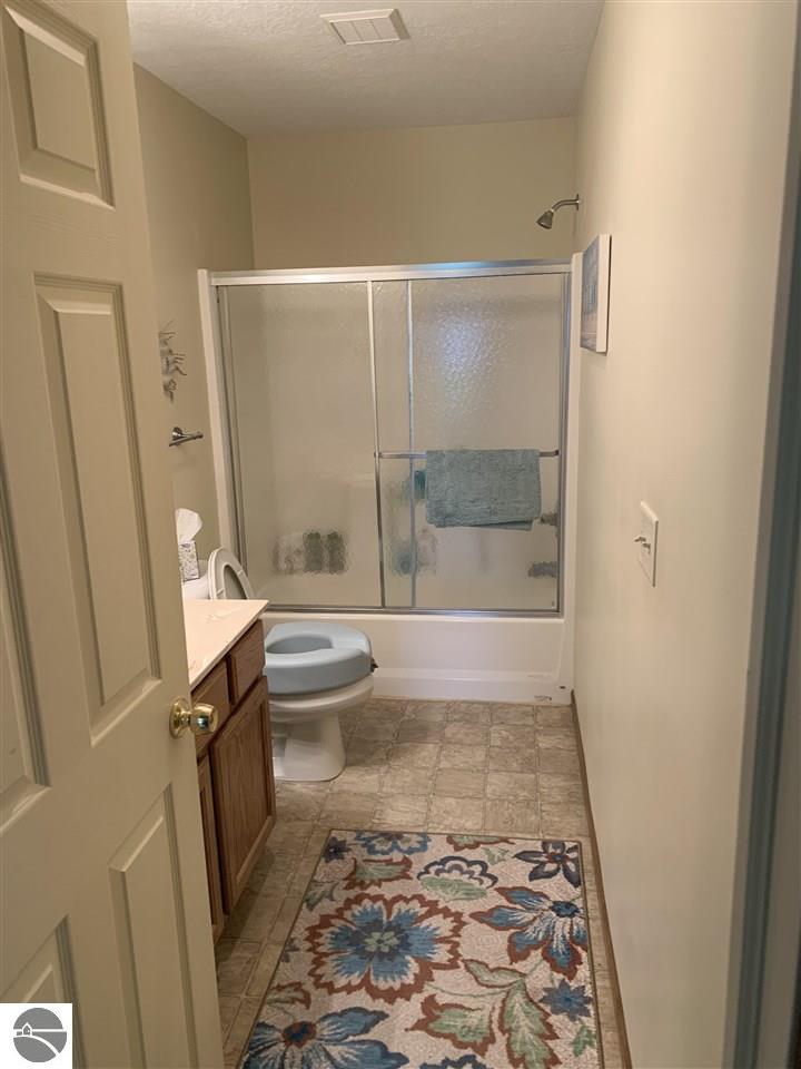 233 W Logan Street, Lake City, MI 49651 — Photo 22