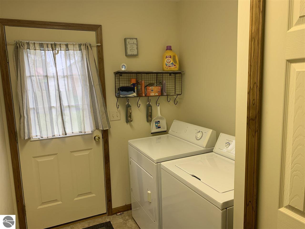 233 W Logan Street, Lake City, MI 49651 — Photo 26