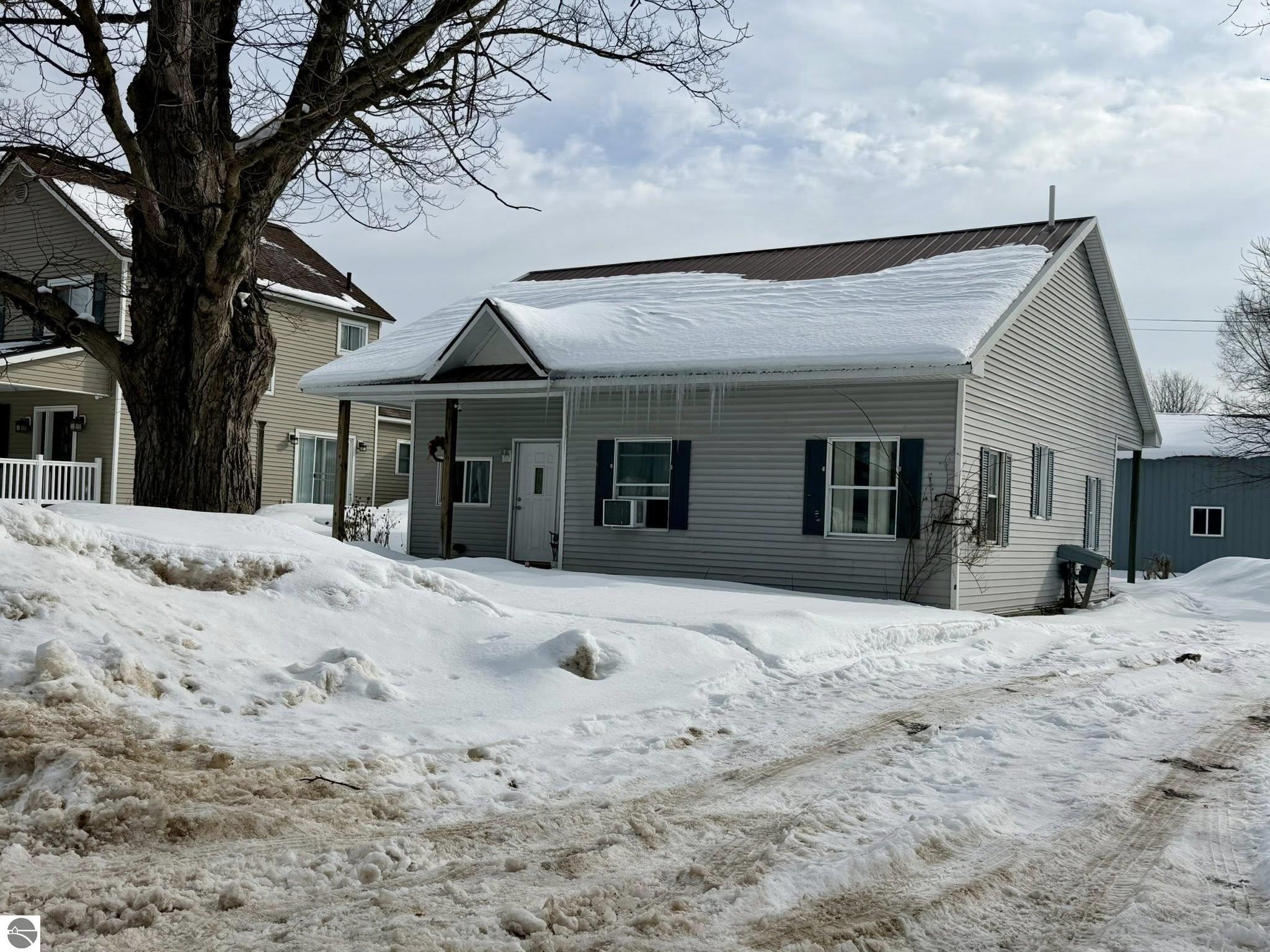 409 Walnut, Kalkaska, MI 49646 — front exterior