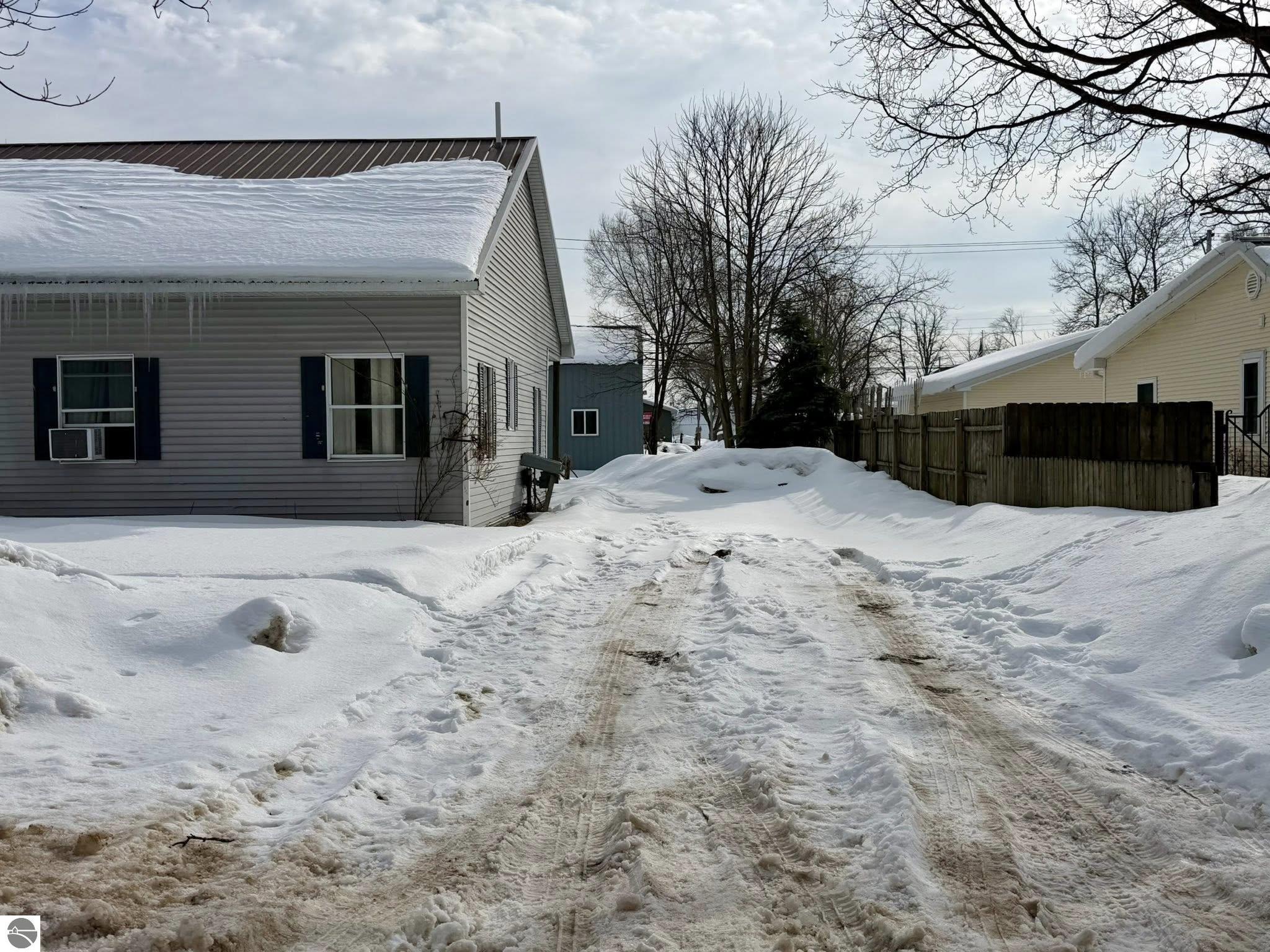 409 Walnut, Kalkaska, MI 49646 — Photo 11