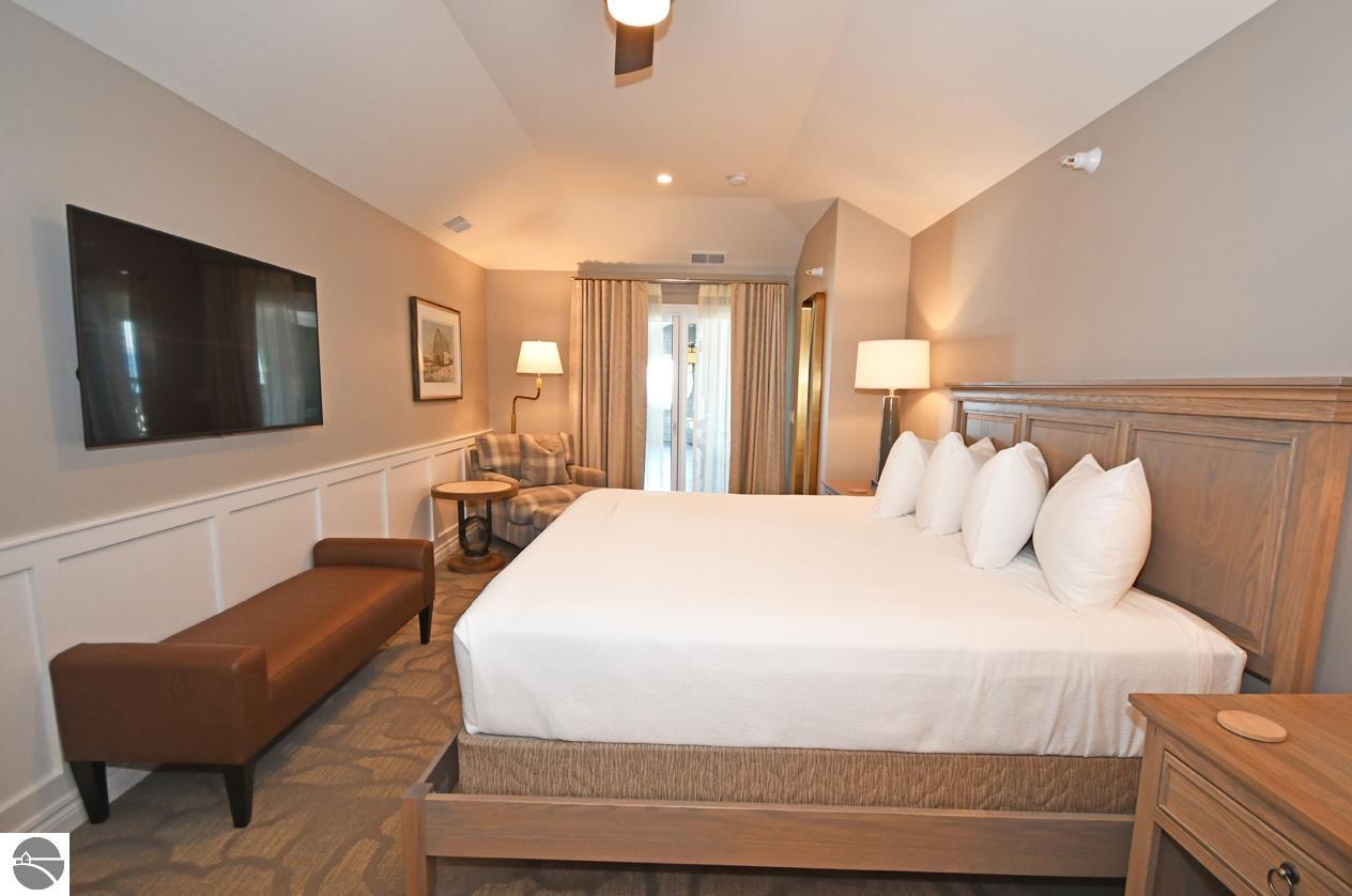5707 (13F) S Lake Street, Glen Arbor, MI 49636 — Photo 32