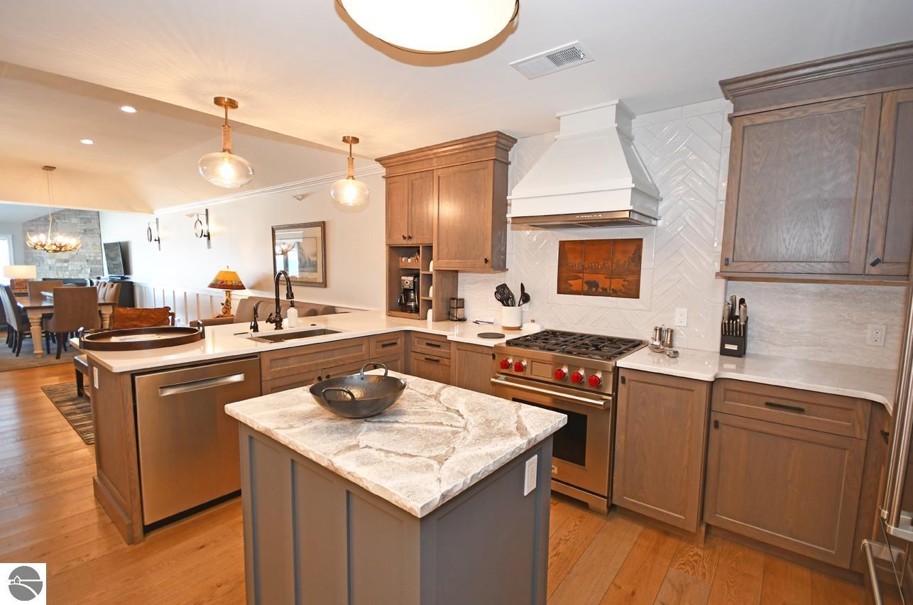 5707 (13F) S Lake Street, Glen Arbor, MI 49636 — Photo 9