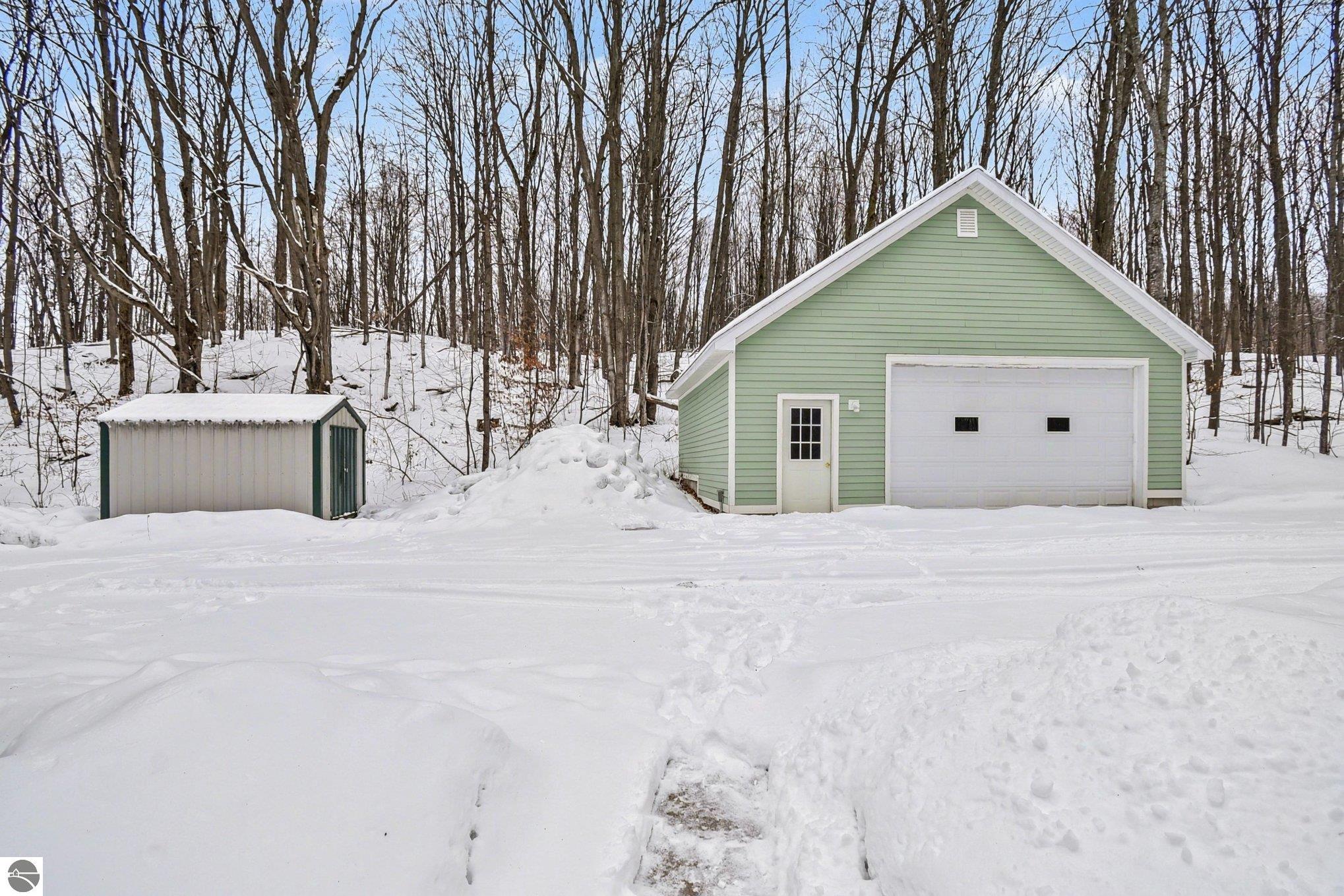 11510 E Lee Mann Road, Northport, MI 49670 — Photo 27