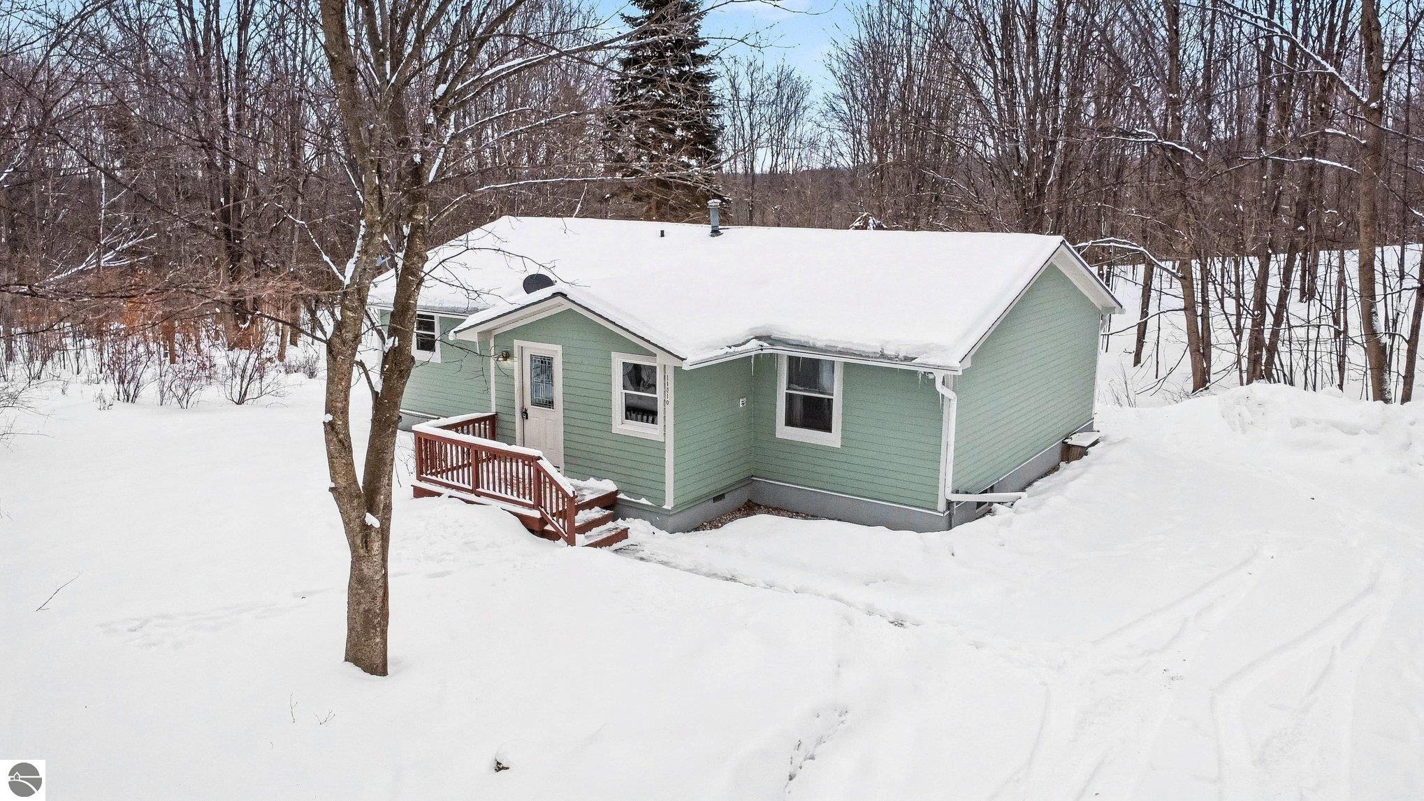 11510 E Lee Mann Road, Northport, MI 49670 — Photo 29