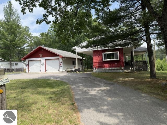 1690 Buena Vista Avenue, National City, MI 48748 — Photo 2