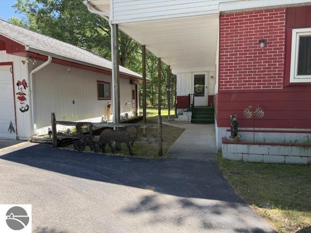 1690 Buena Vista Avenue, National City, MI 48748 — Photo 37