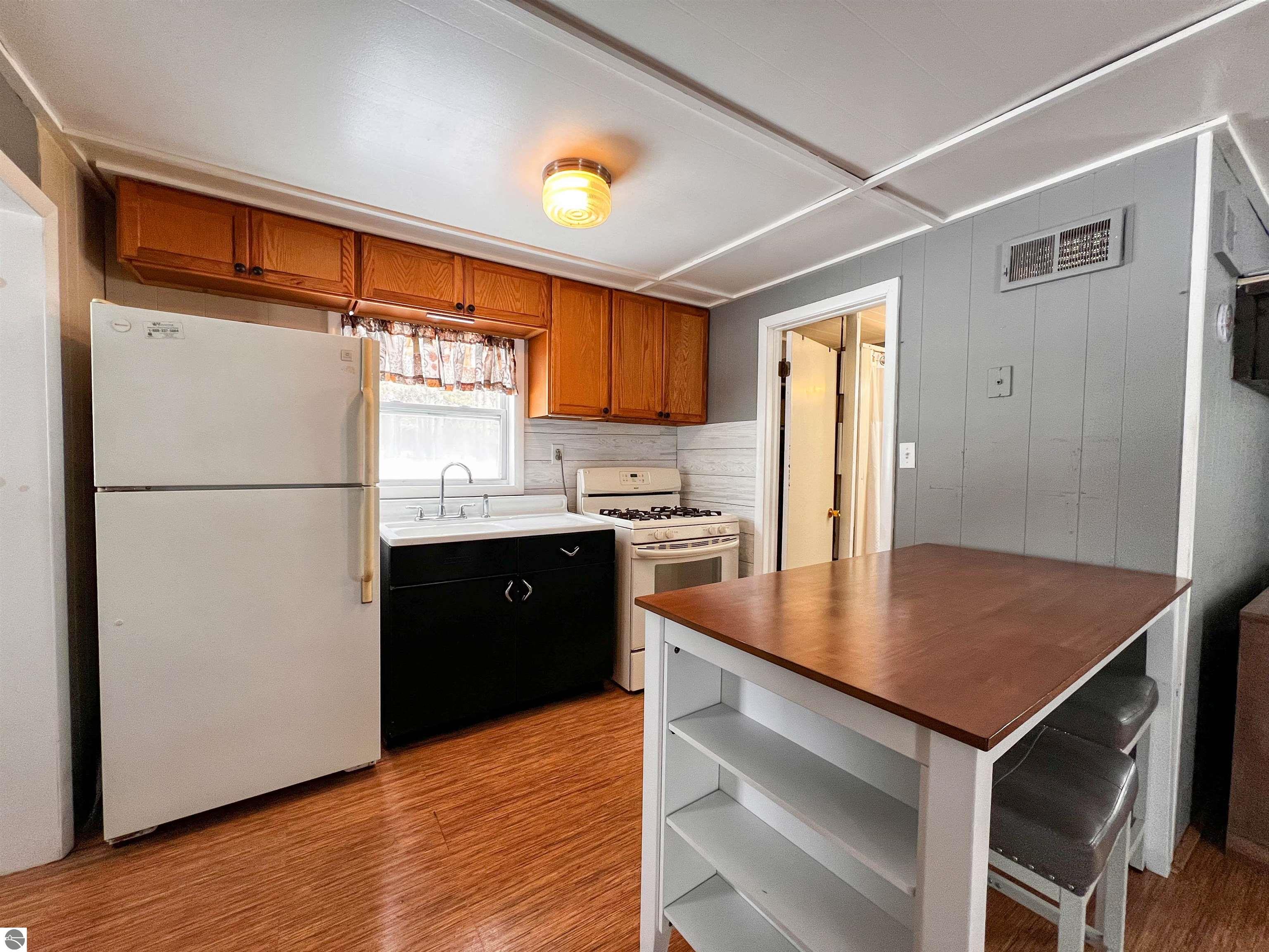 770 Roberts, Harrison, MI 48625 — Photo 15