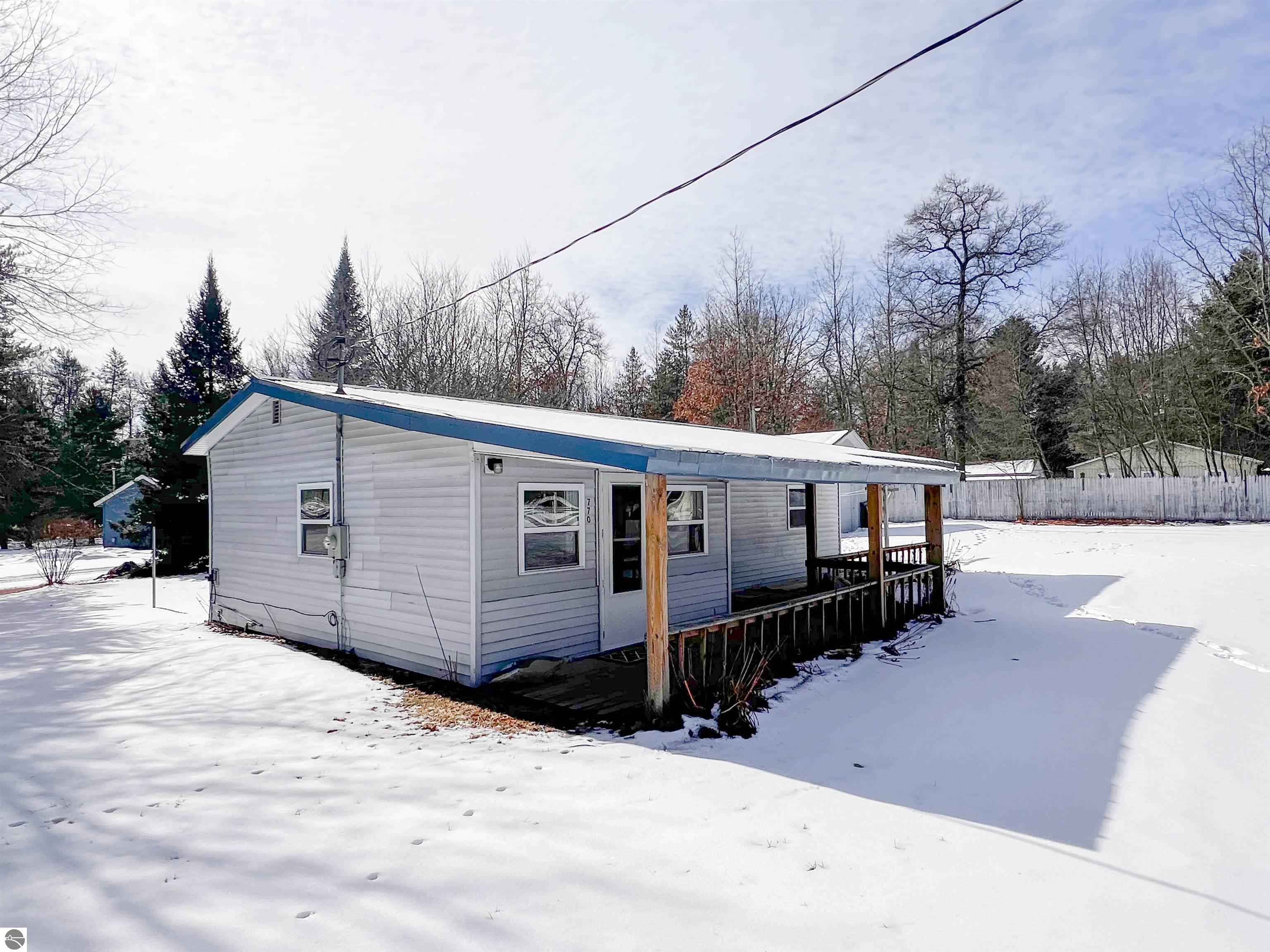 770 Roberts, Harrison, MI 48625 — Photo 4