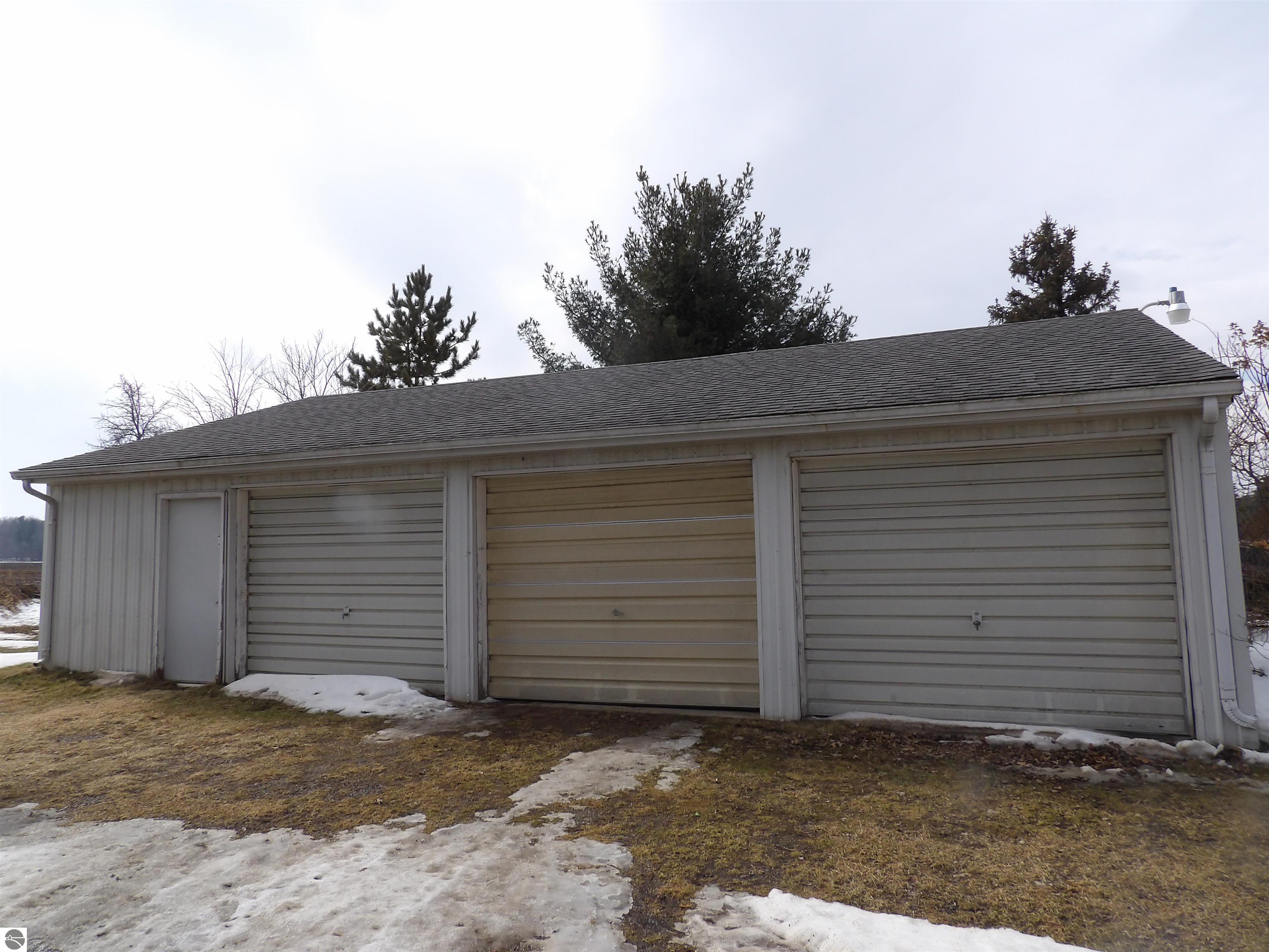 7890 E Townline Road, Bridgeport, MI 48722 — Photo 4