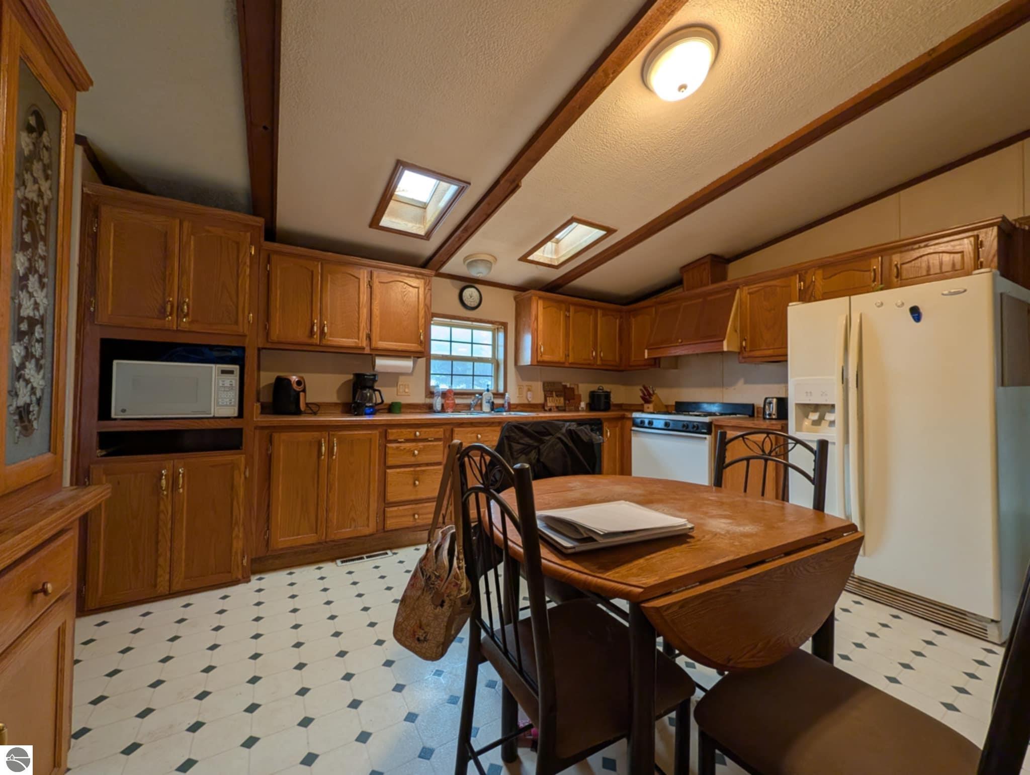 6046 Douglas Road, Riverdale, MI 48877 — Photo 4