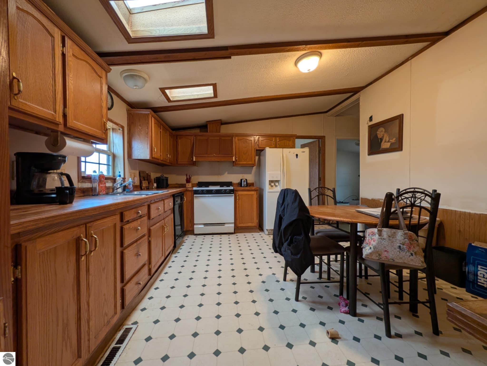 6046 Douglas Road, Riverdale, MI 48877 — Photo 5