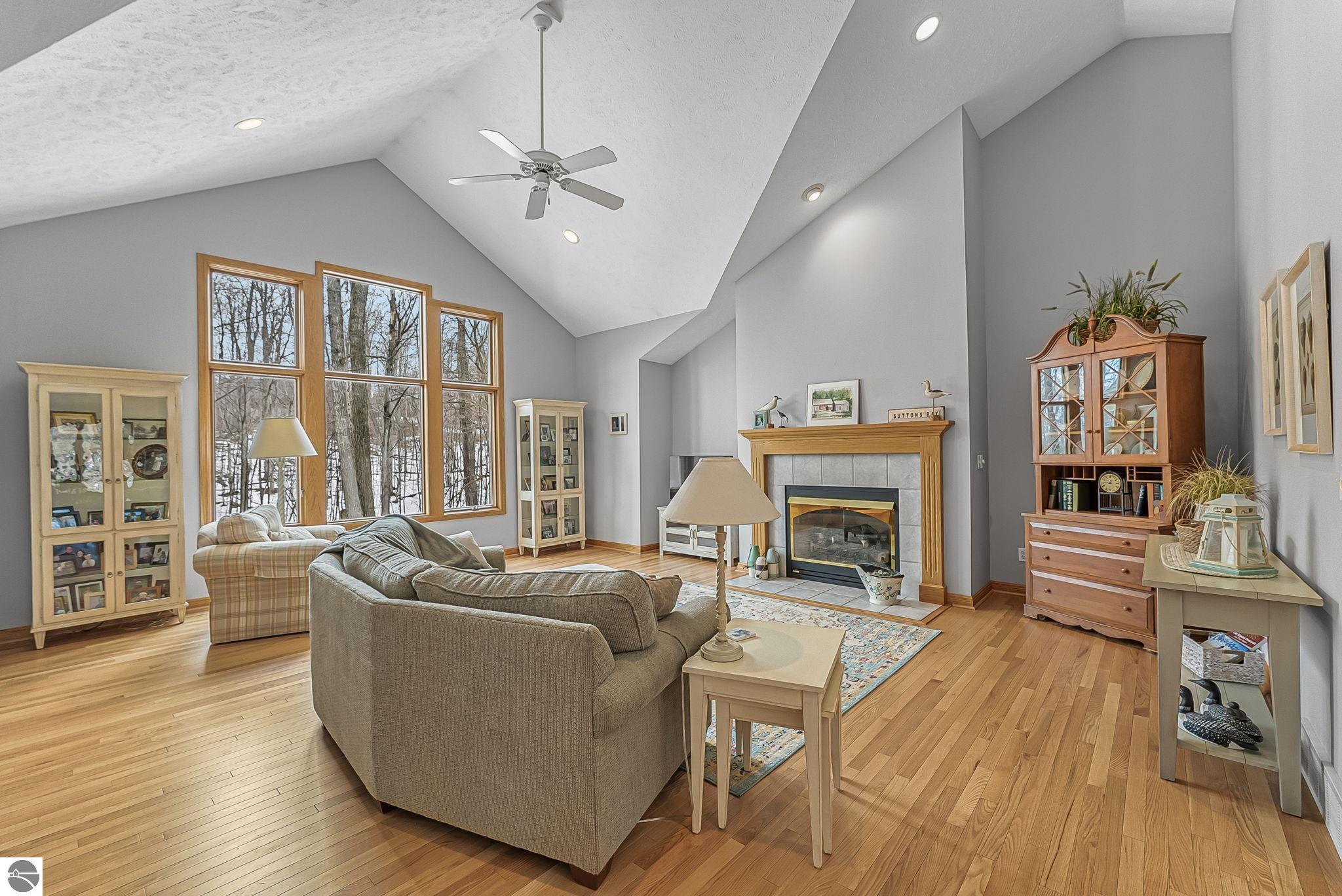 9871 E Woodcrest Court, Suttons Bay, MI 49682 — Photo 5