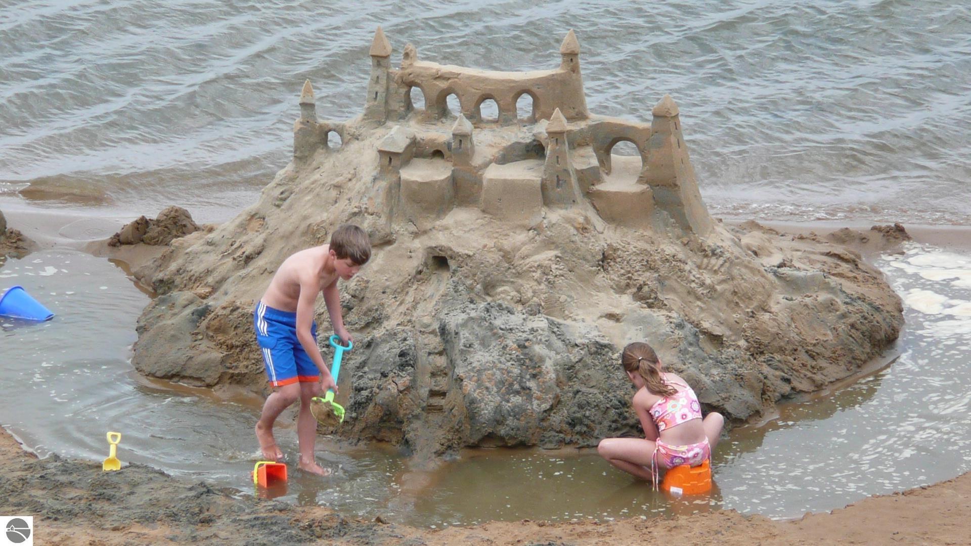 Click to enlarge photo