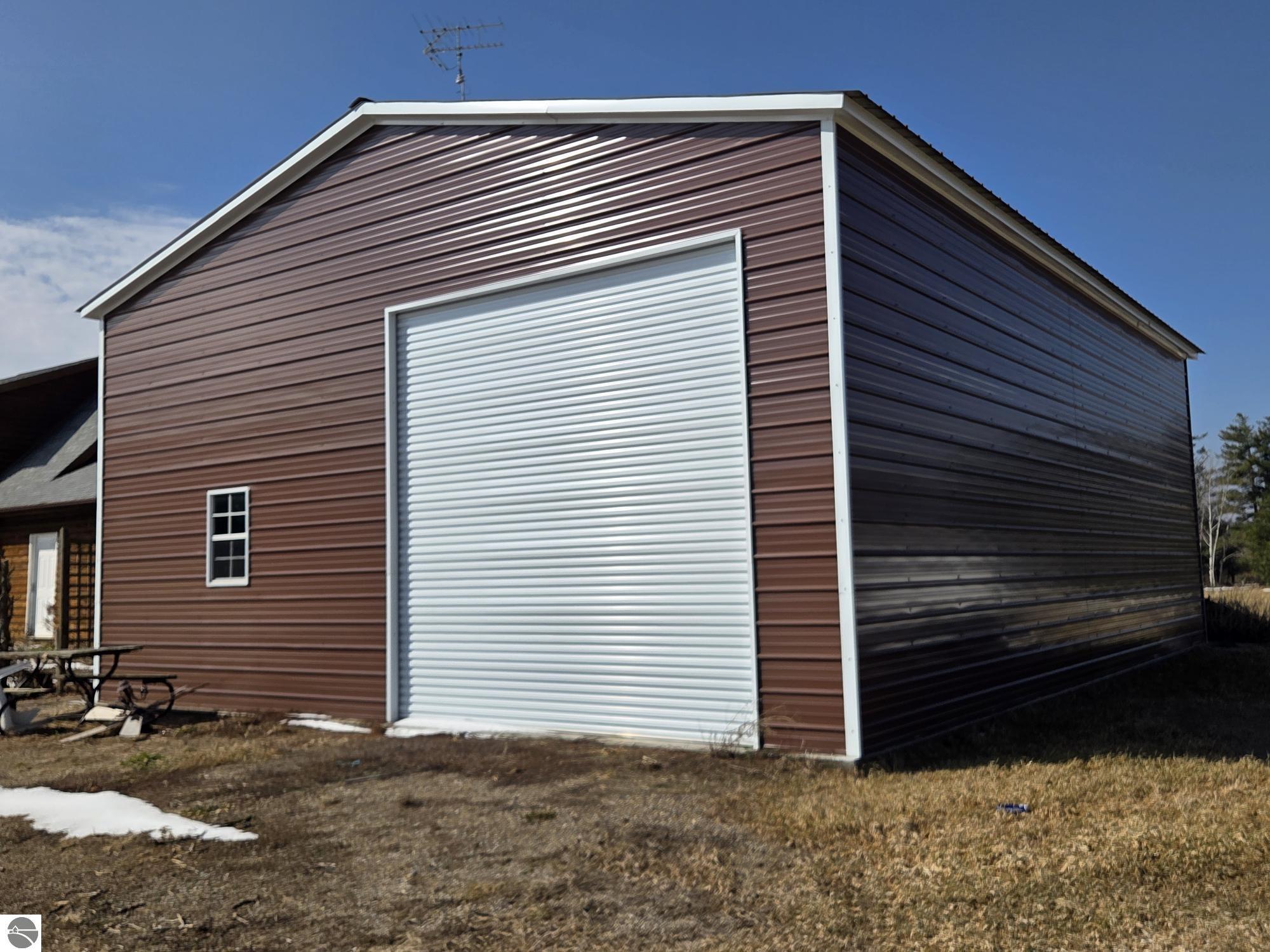 2264 N Littlefield Road, Weidman, MI 48893 — Photo 34