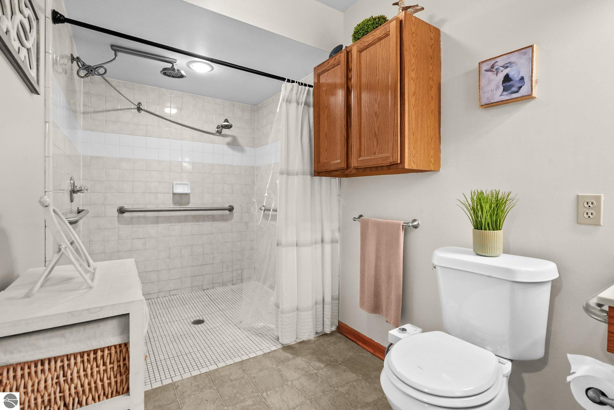 327 S Gladwin Street, Lake City, MI 49651 — Photo 12