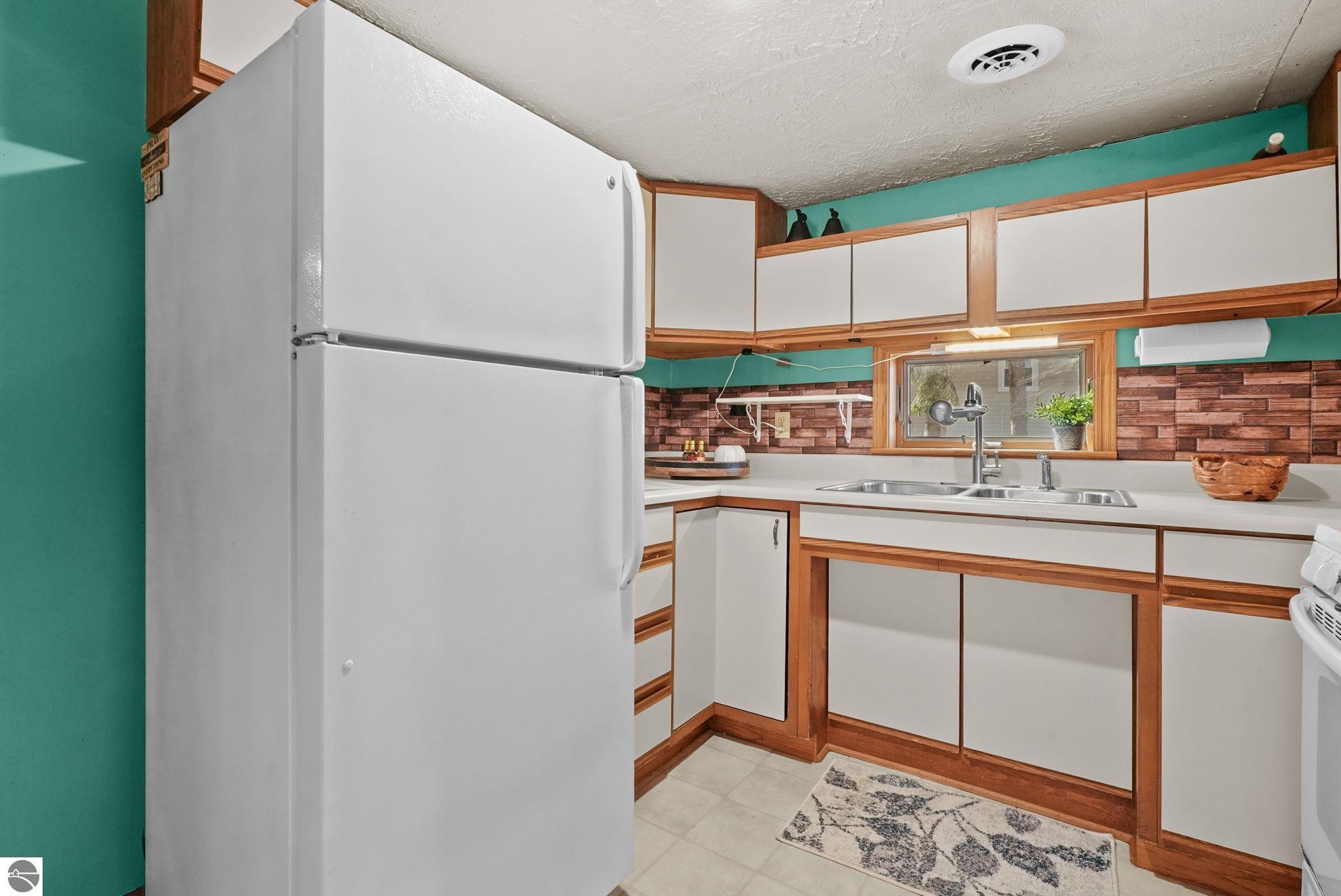 327 S Gladwin Street, Lake City, MI 49651 — Photo 14