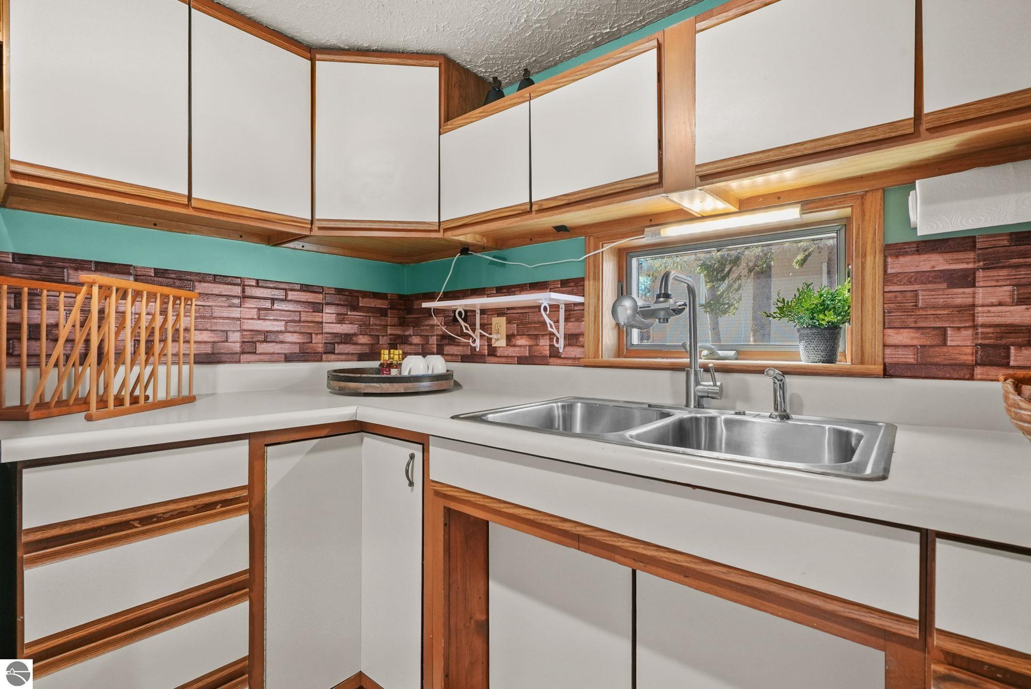327 S Gladwin Street, Lake City, MI 49651 — Photo 16