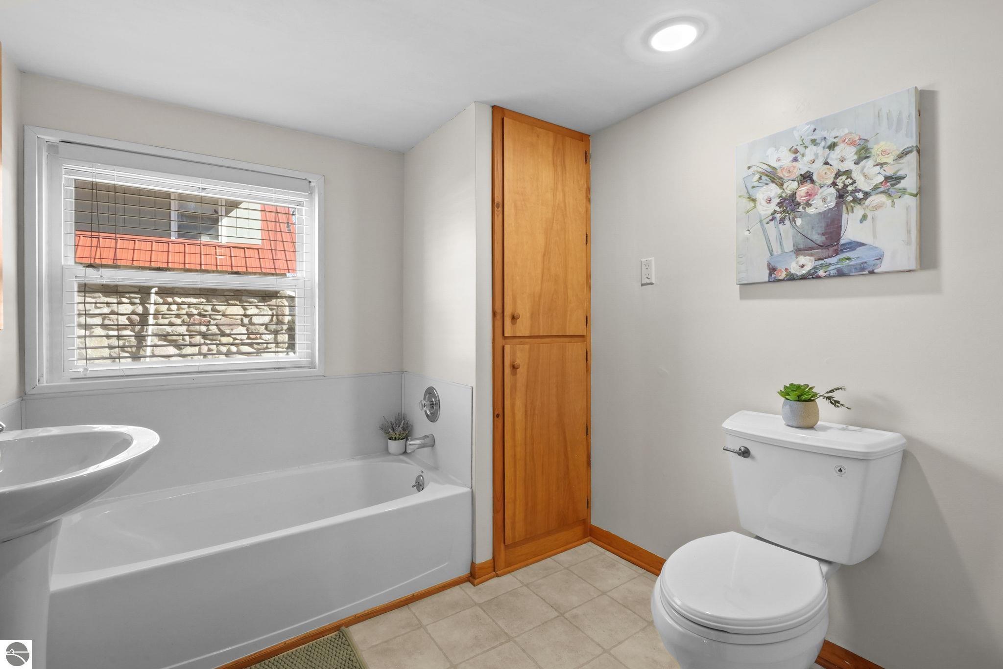 327 S Gladwin Street, Lake City, MI 49651 — Photo 20