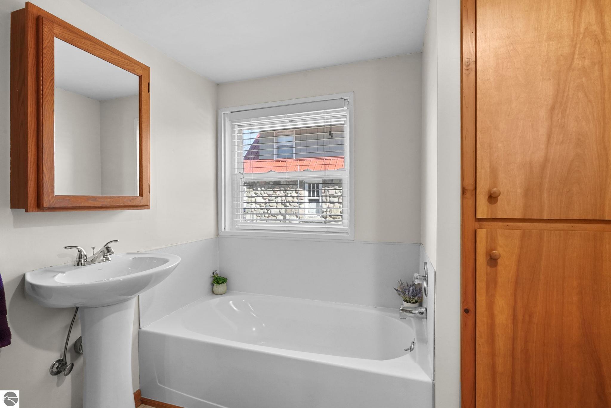 327 S Gladwin Street, Lake City, MI 49651 — Photo 21
