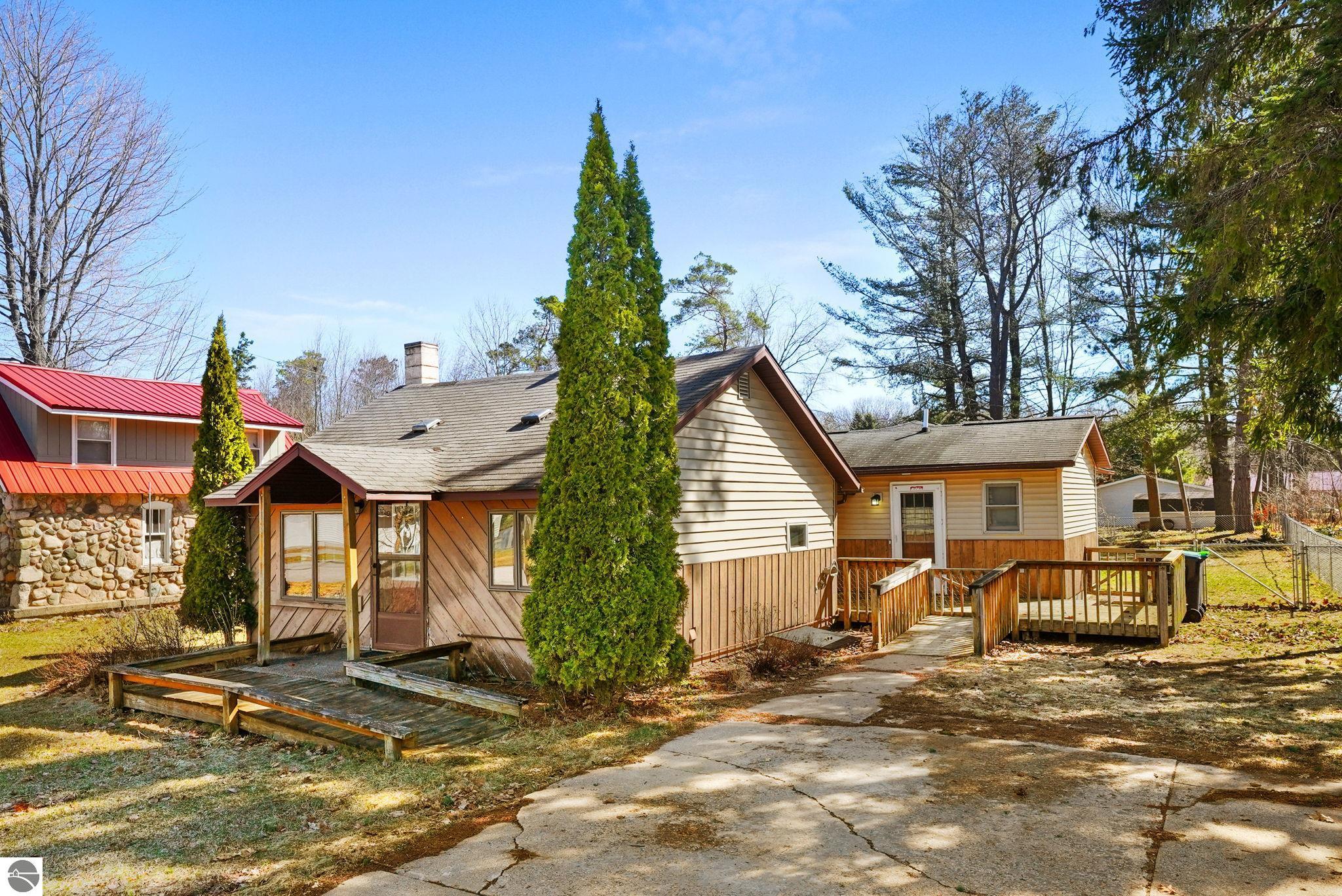 327 S Gladwin Street, Lake City, MI 49651 — Photo 32