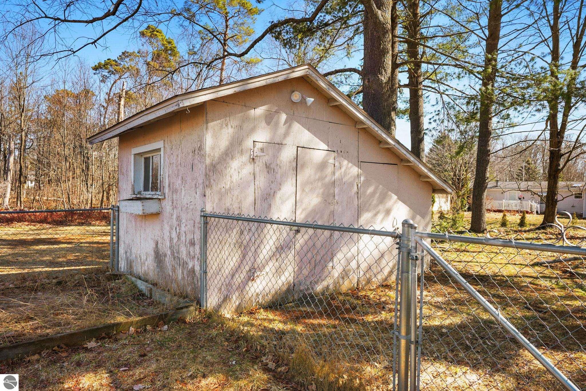 327 S Gladwin Street, Lake City, MI 49651 — Photo 35