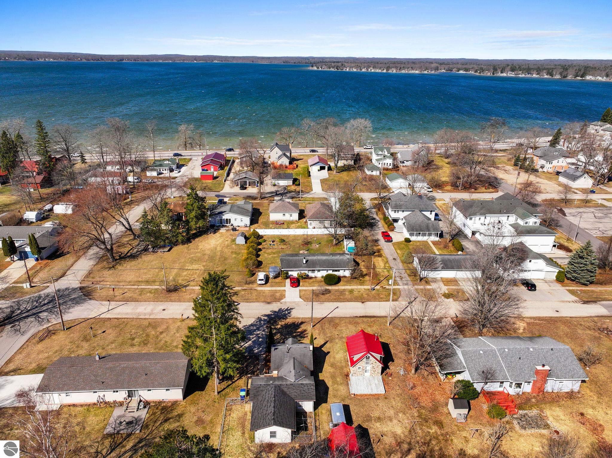 327 S Gladwin Street, Lake City, MI 49651 — Photo 38