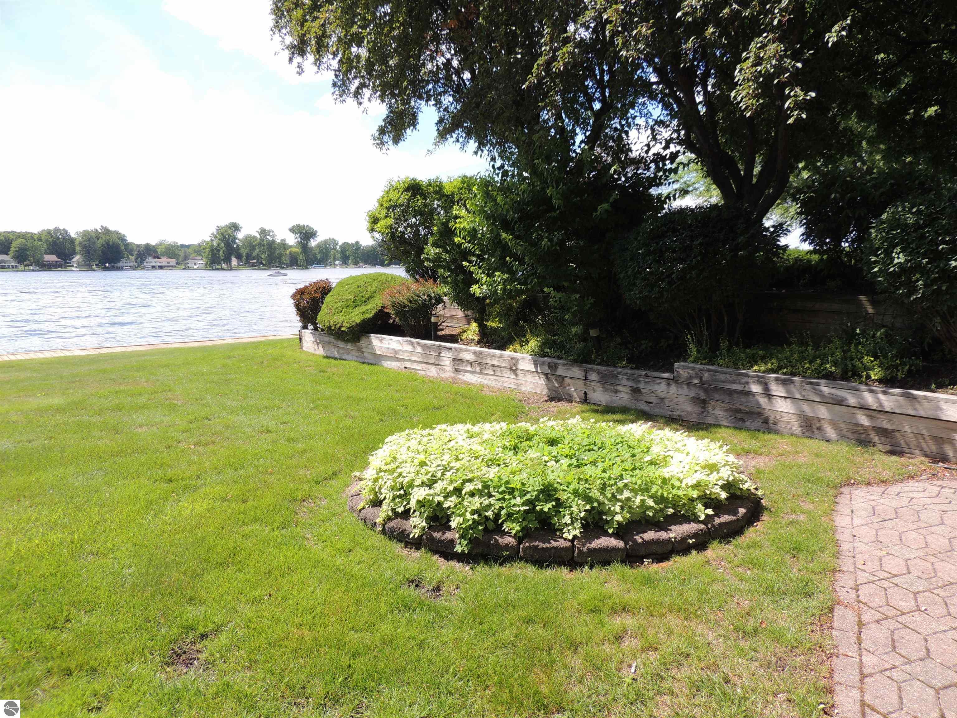 1116 Fairway Drive, Lake Isabella, MI 48893 — Photo 36