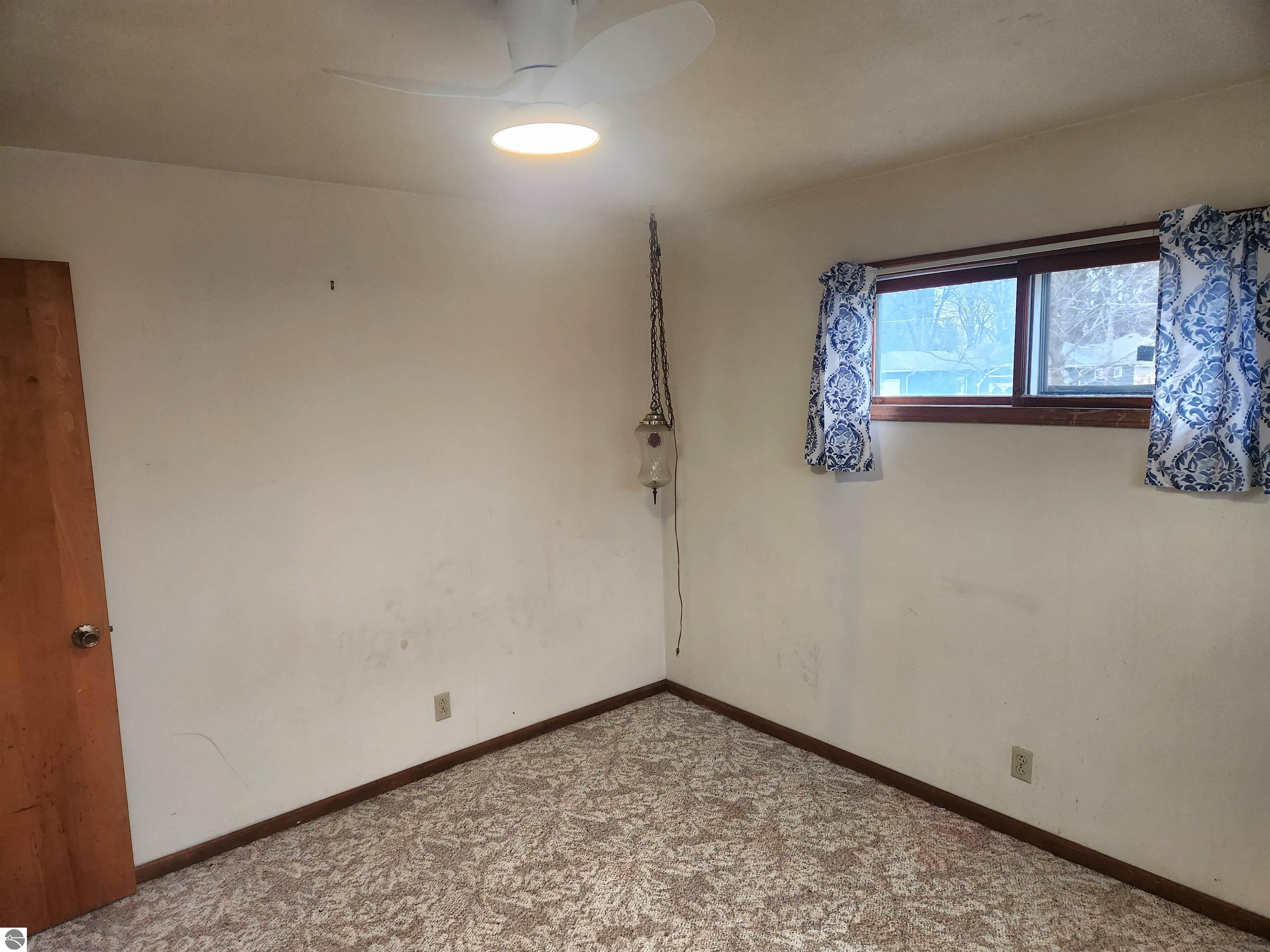 104 E Sexton Street, Breckenridge, MI 48615 — Photo 11