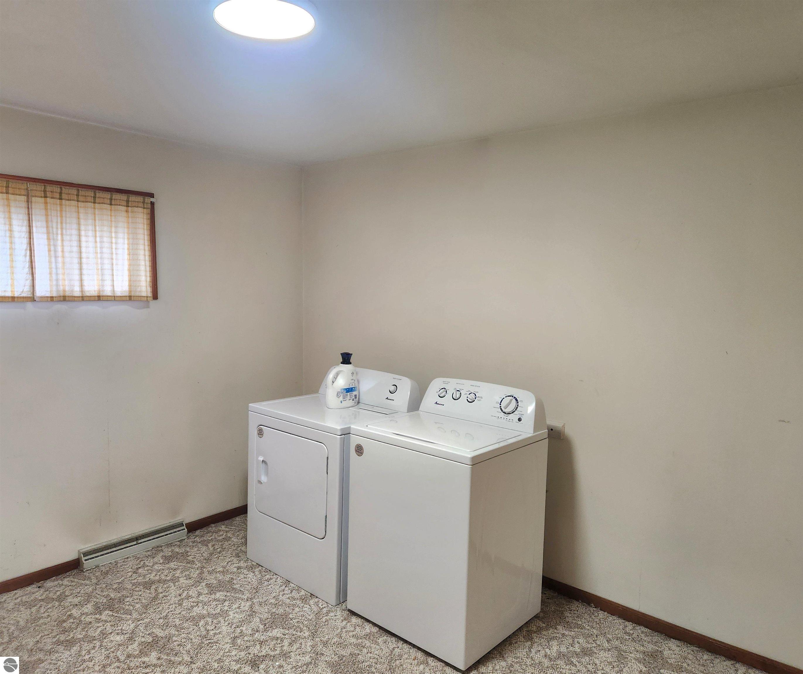 104 E Sexton Street, Breckenridge, MI 48615 — Photo 16
