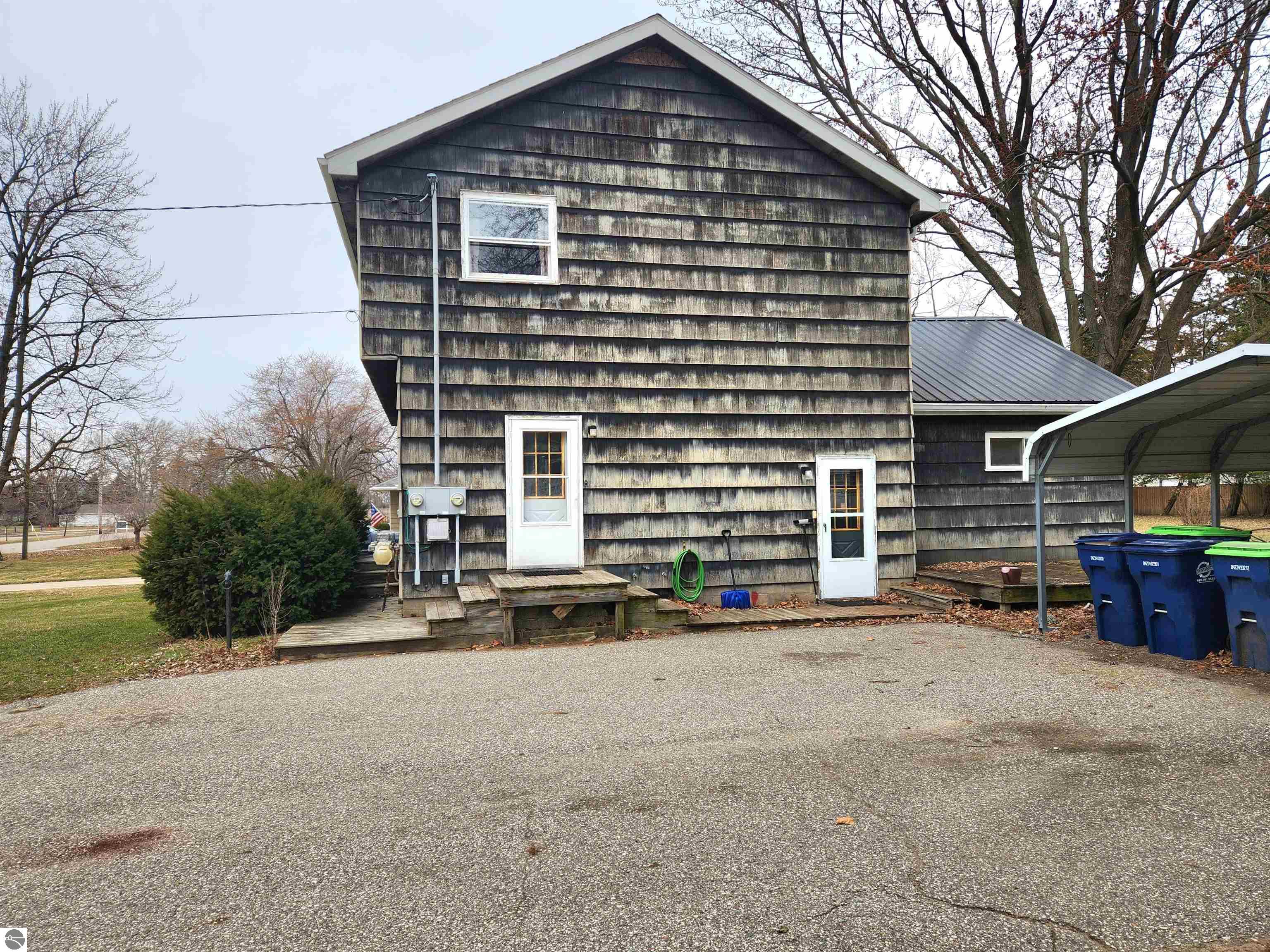 104 E Sexton Street, Breckenridge, MI 48615 — Photo 3