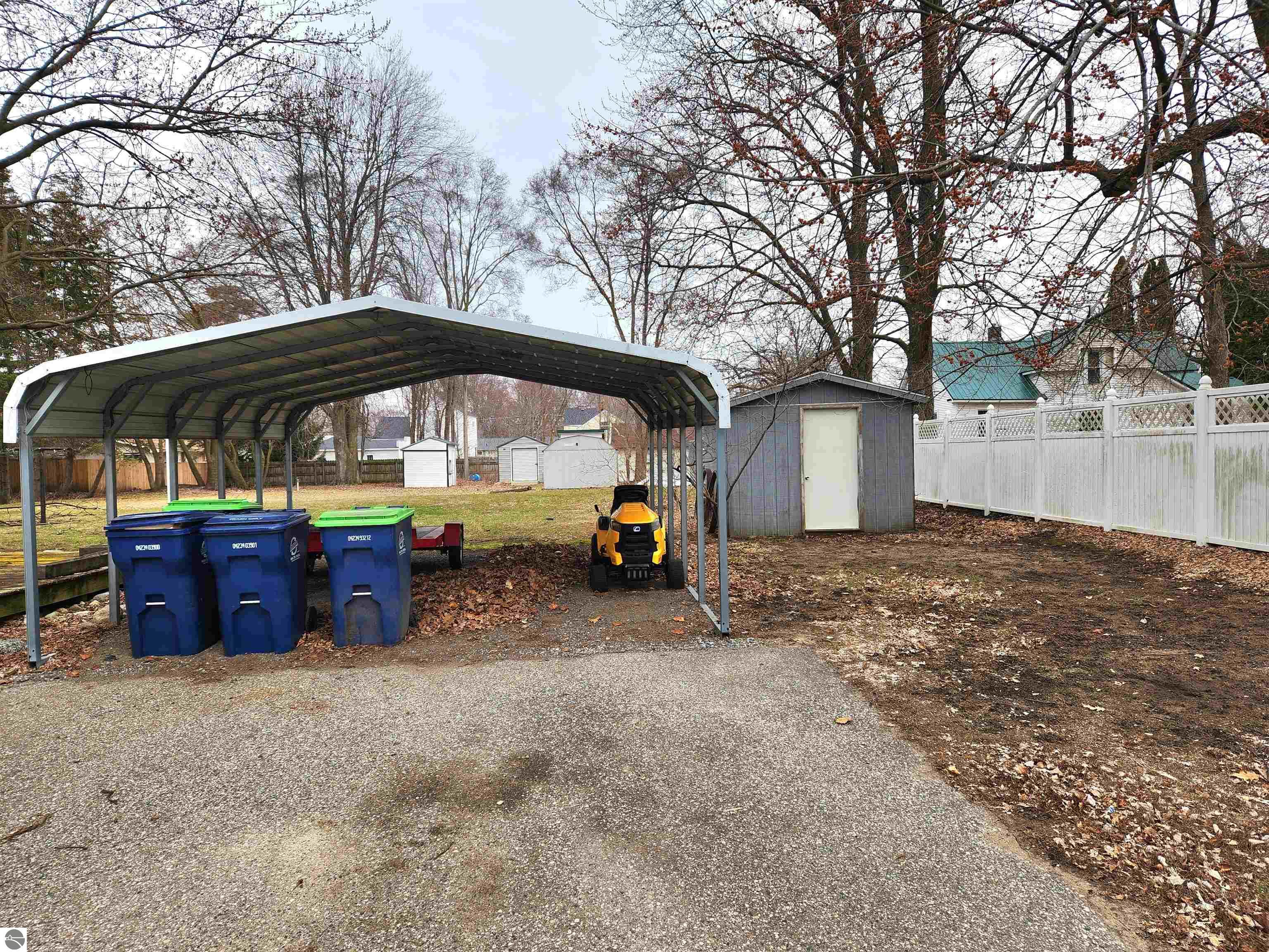 104 E Sexton Street, Breckenridge, MI 48615 — Photo 34