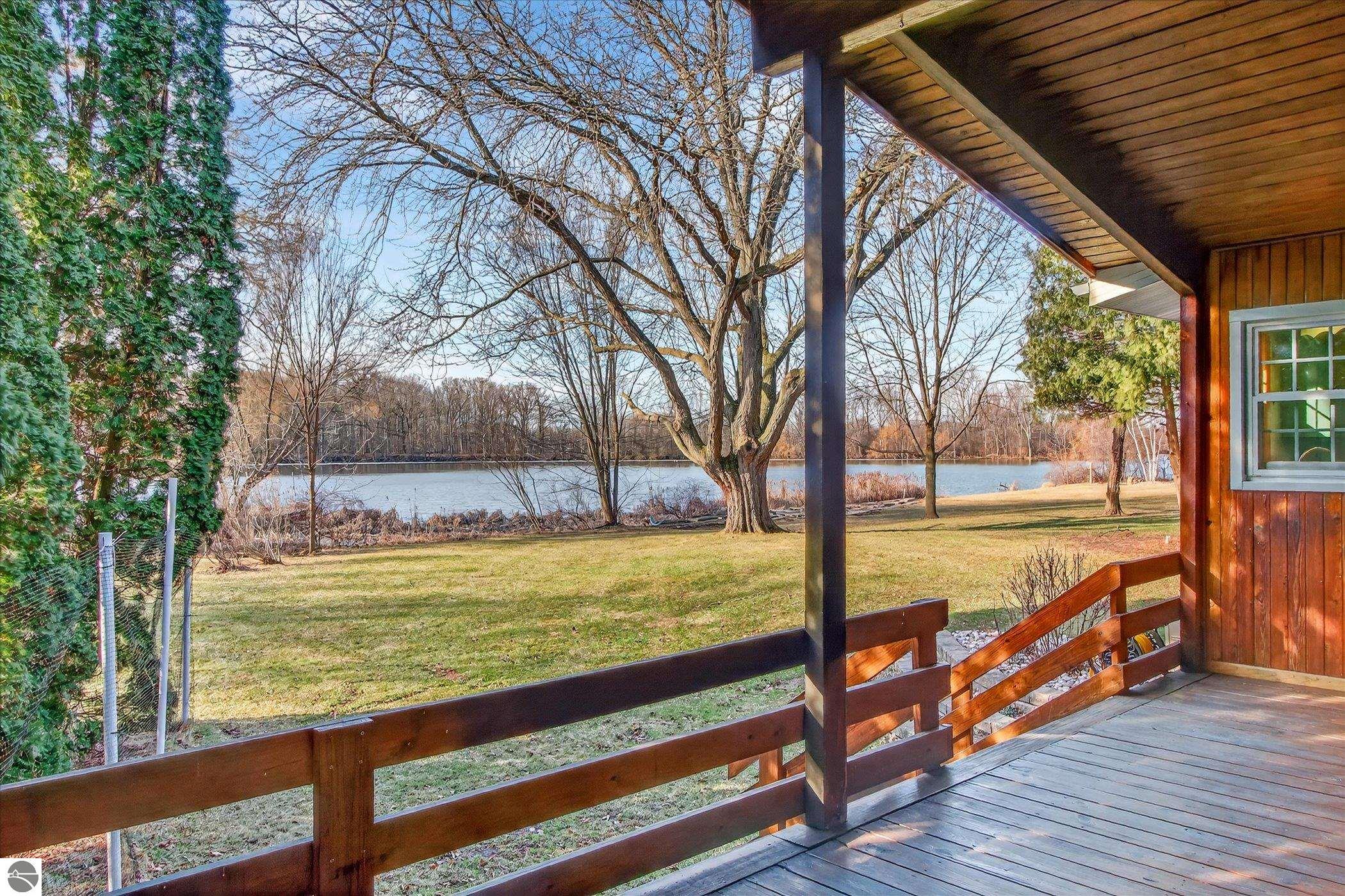 901 Riverview, Alma, MI 48801 — Photo 16