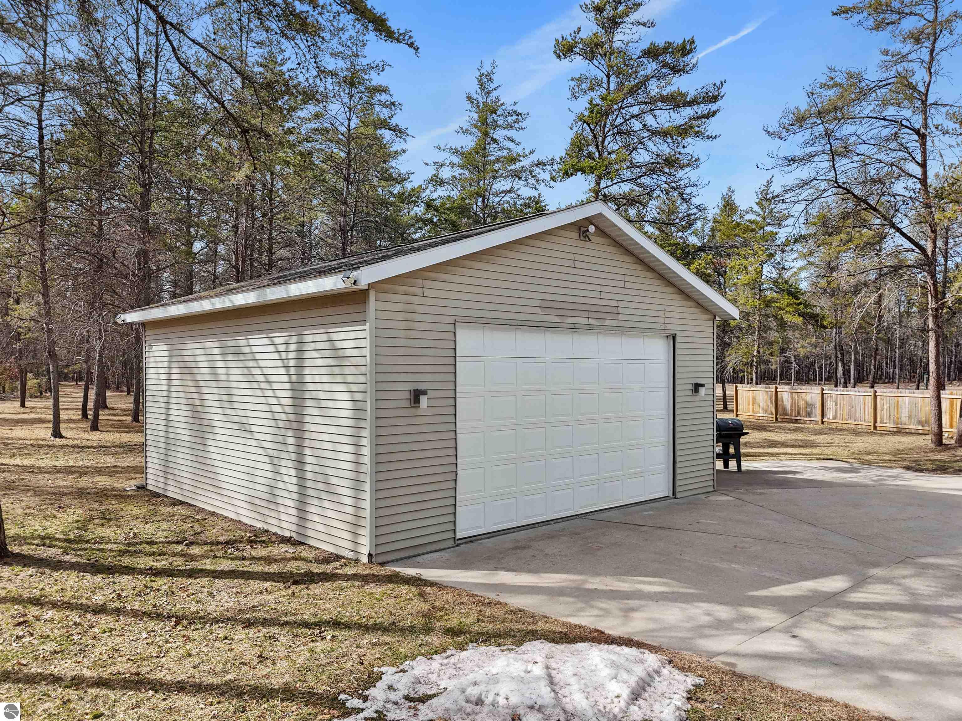 8252 Vans Trail, Marion, MI 49665 — Photo 29