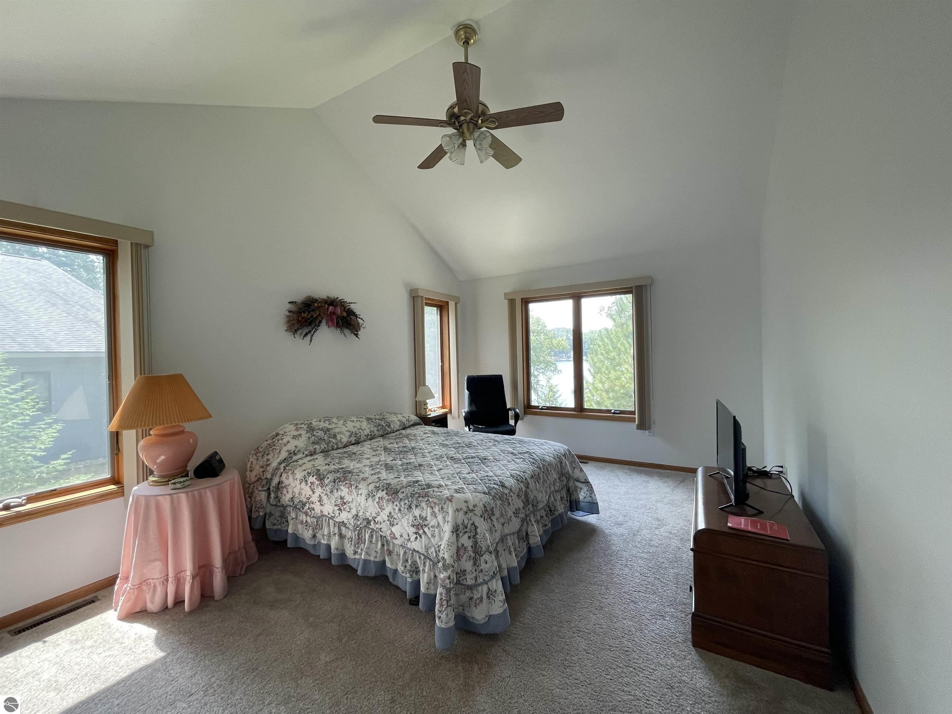 5685 Shirley Ann Drive, Harrison, MI 48625 — Photo 33