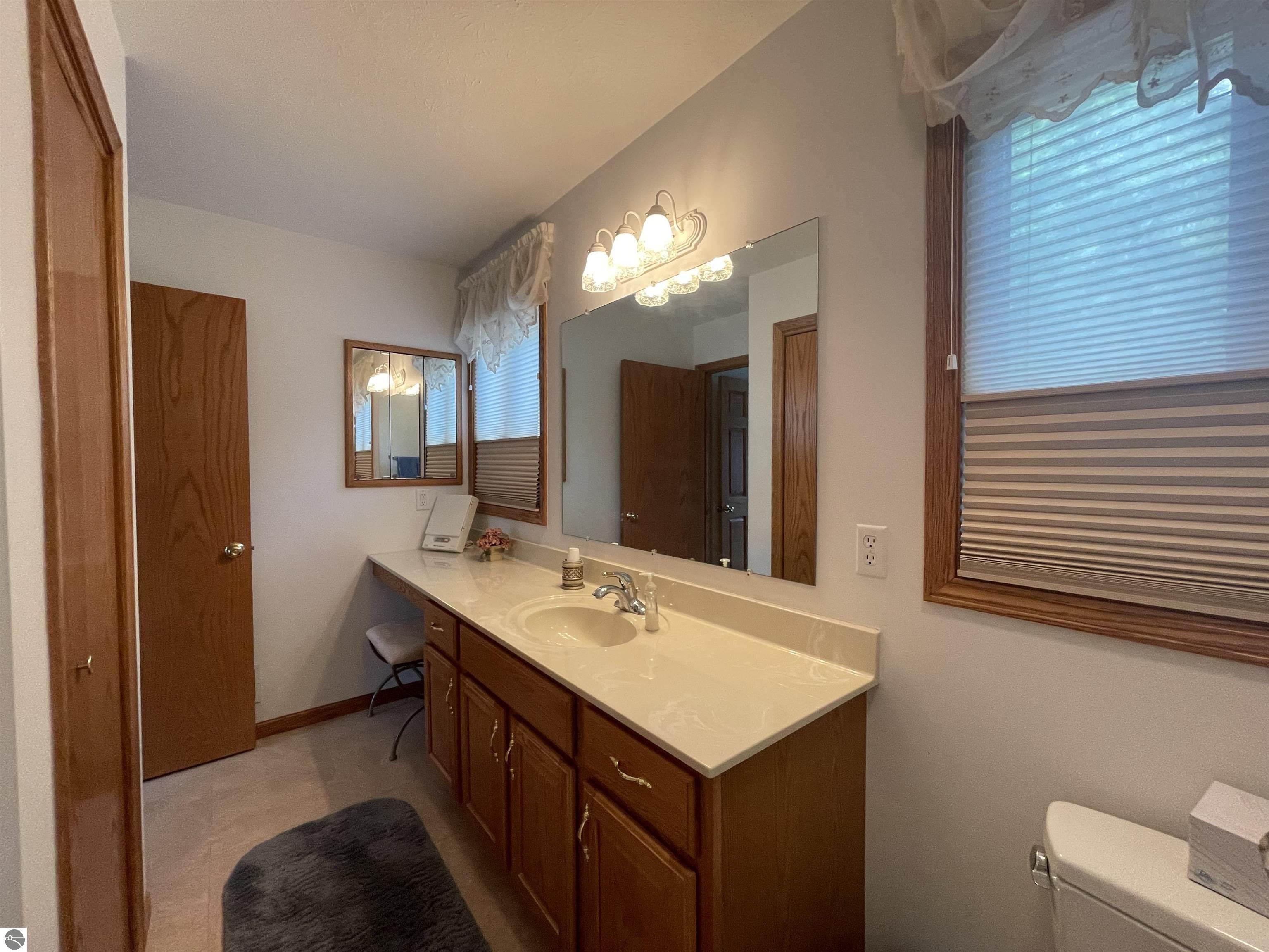 5685 Shirley Ann Drive, Harrison, MI 48625 — Photo 38