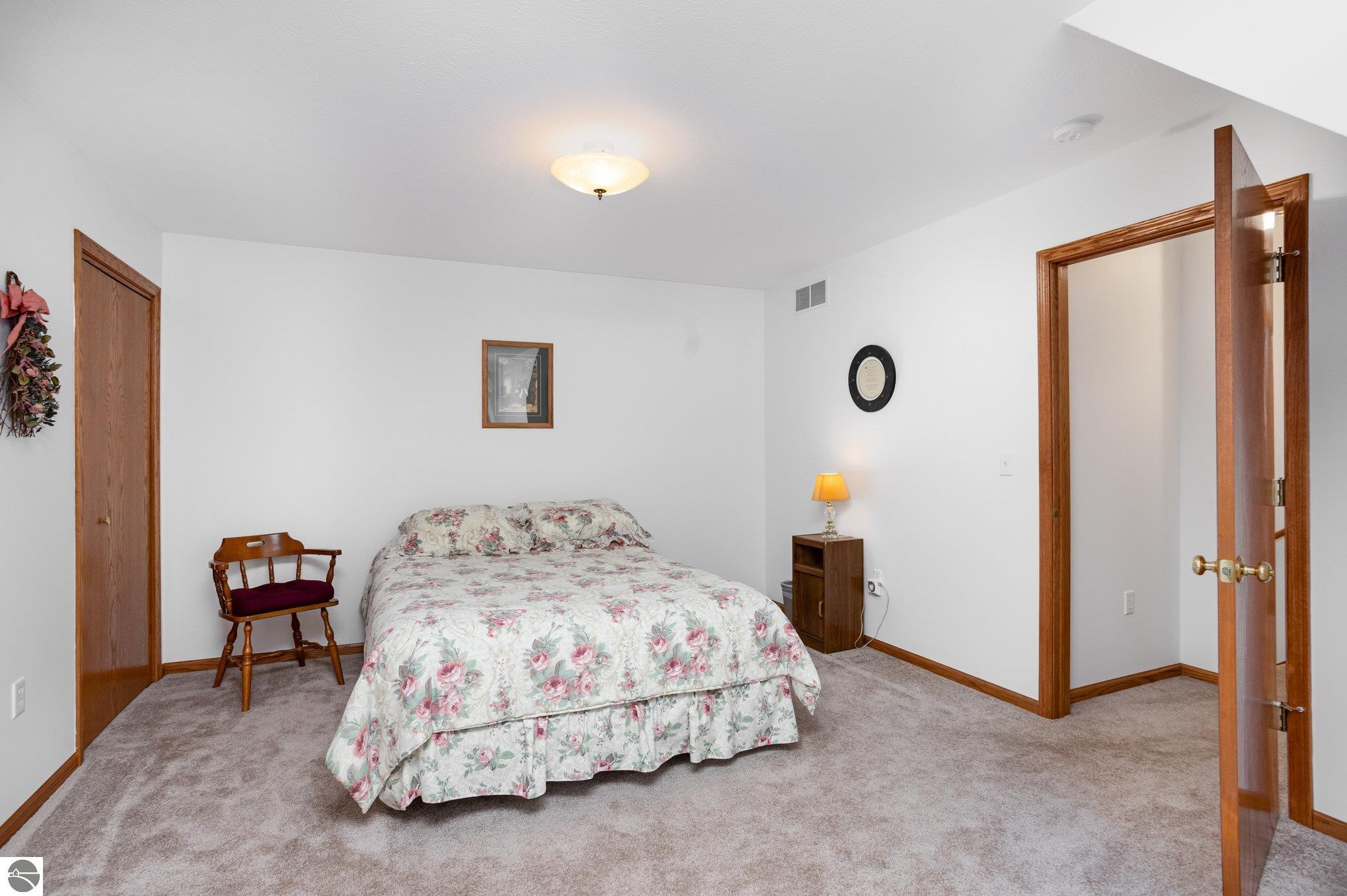 5685 Shirley Ann Drive, Harrison, MI 48625 — Photo 41