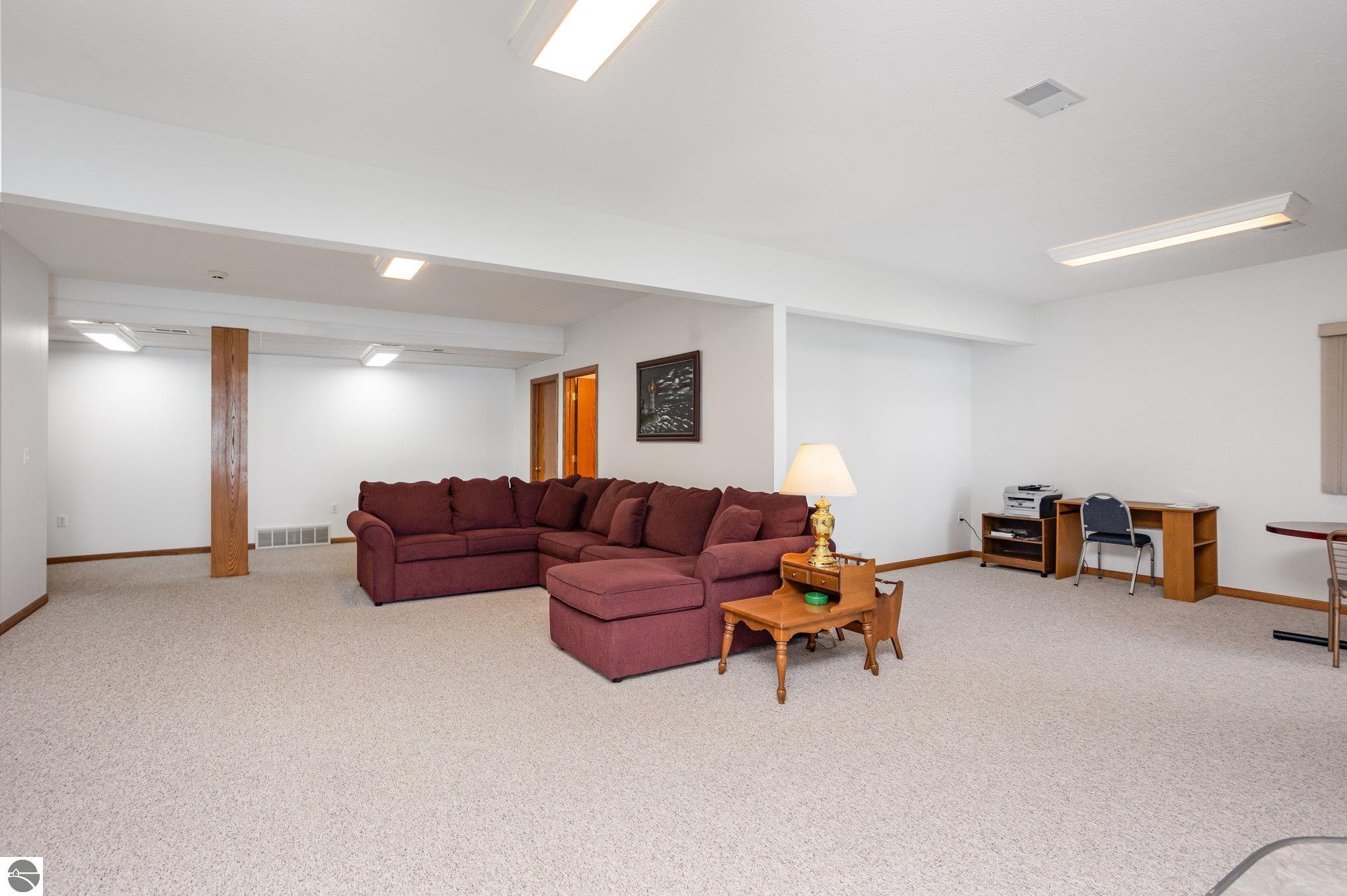 5685 Shirley Ann Drive, Harrison, MI 48625 — Photo 59