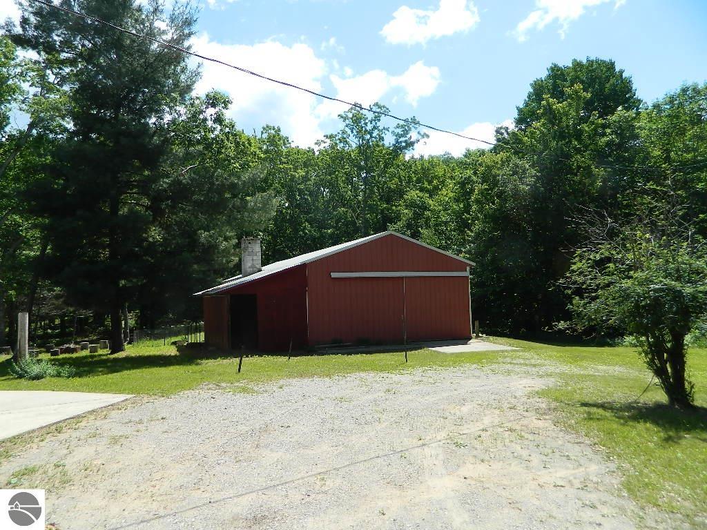 5651 E Haskell Lake Road, Harrison, MI 48625 — Photo 4