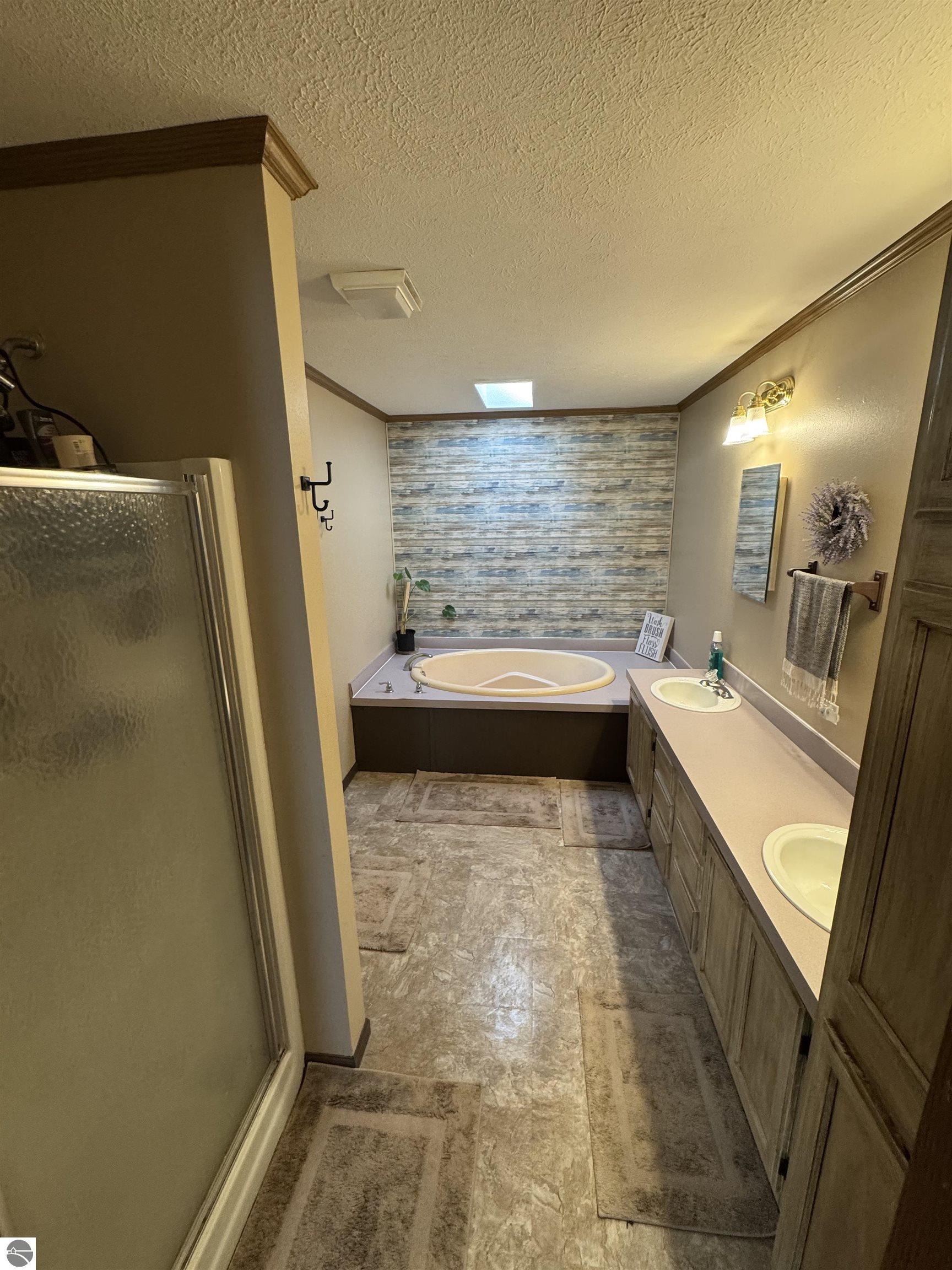 2006 Duquesa Court, Lake Isabella, MI 48893 — Photo 22