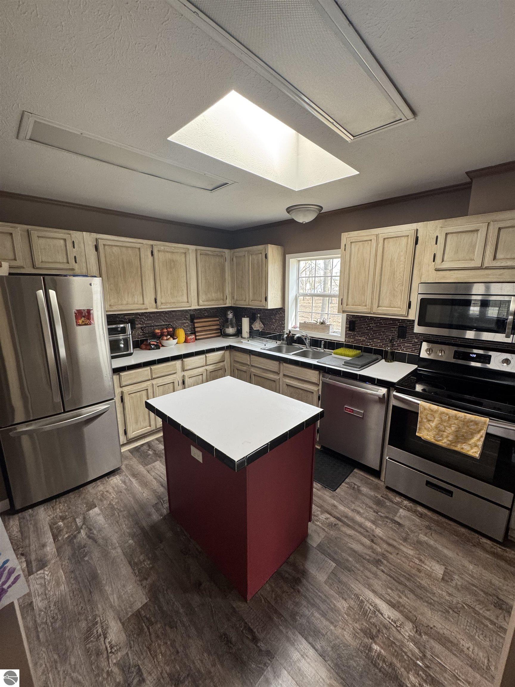 2006 Duquesa Court, Lake Isabella, MI 48893 — Photo 5