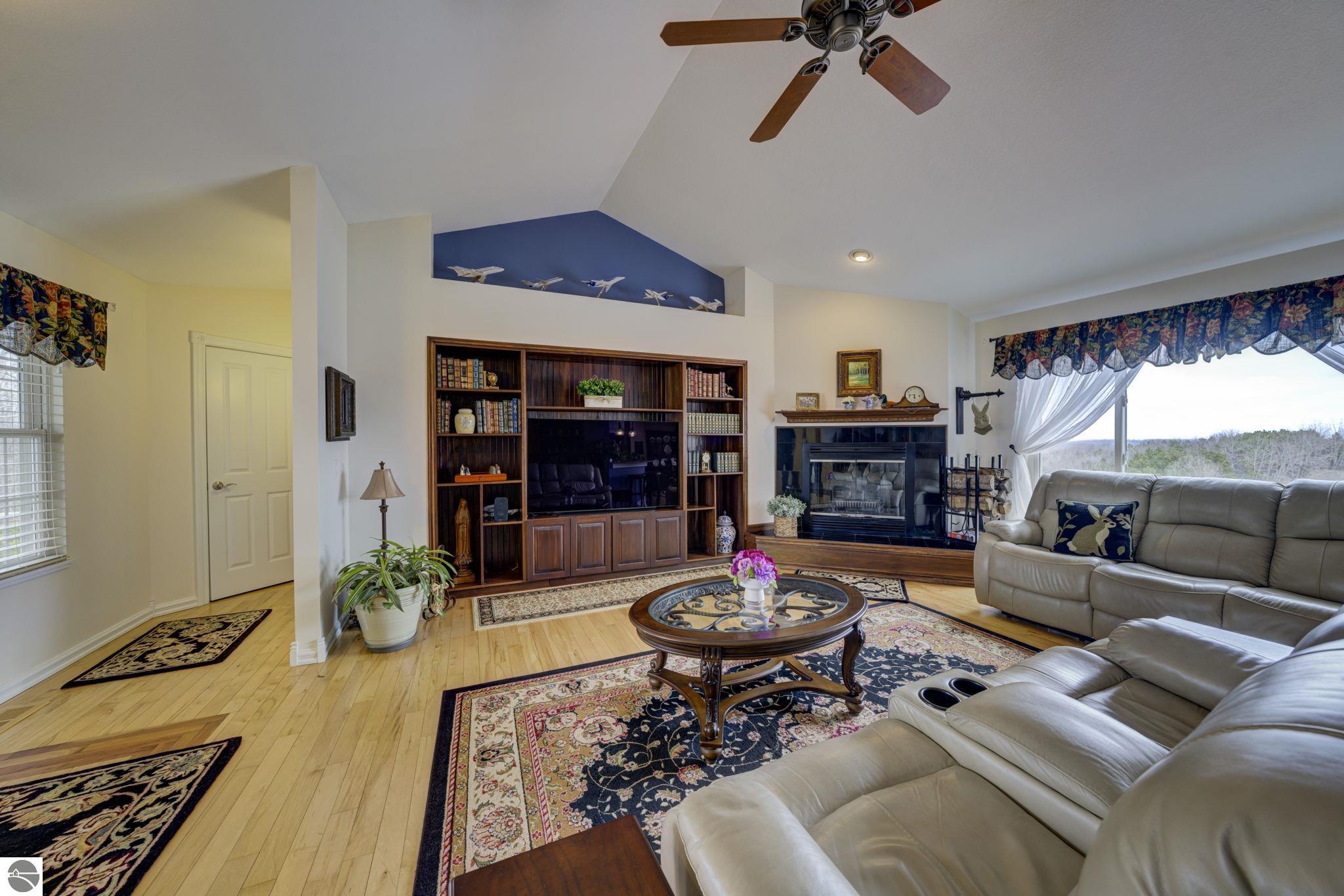 2567 Evergreen Valley Drive