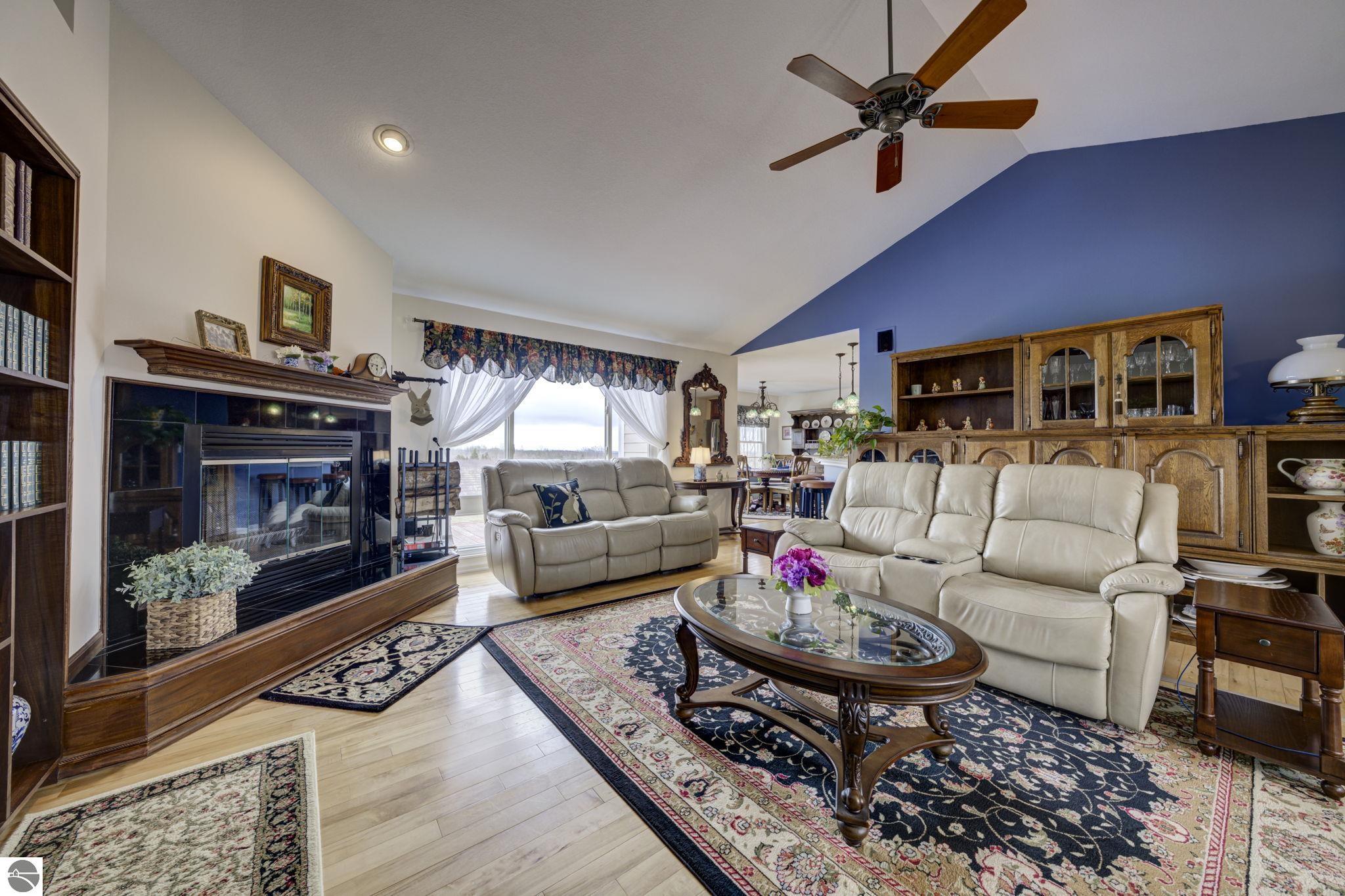 2567 Evergreen Valley Drive