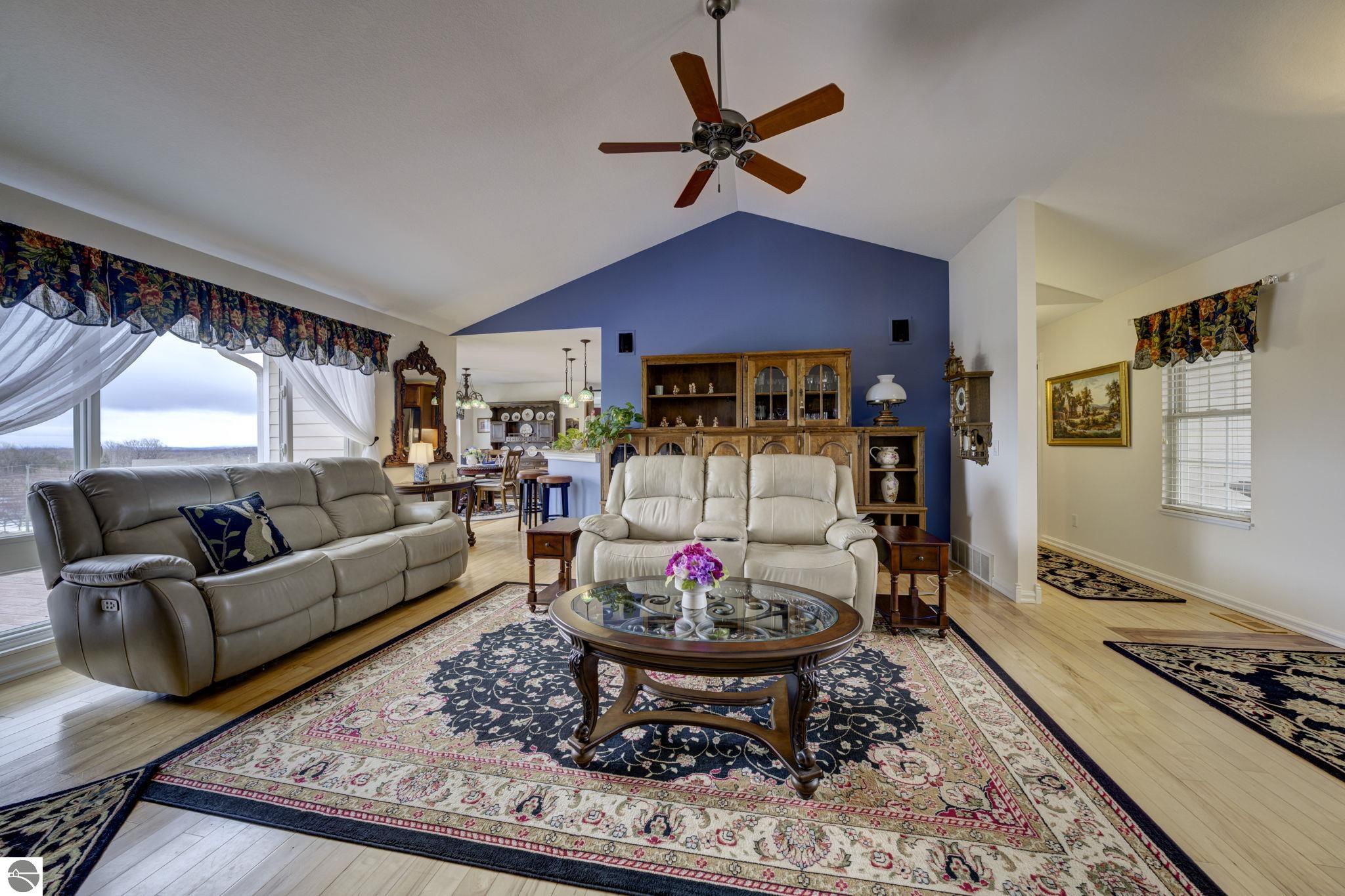 2567 Evergreen Valley Drive