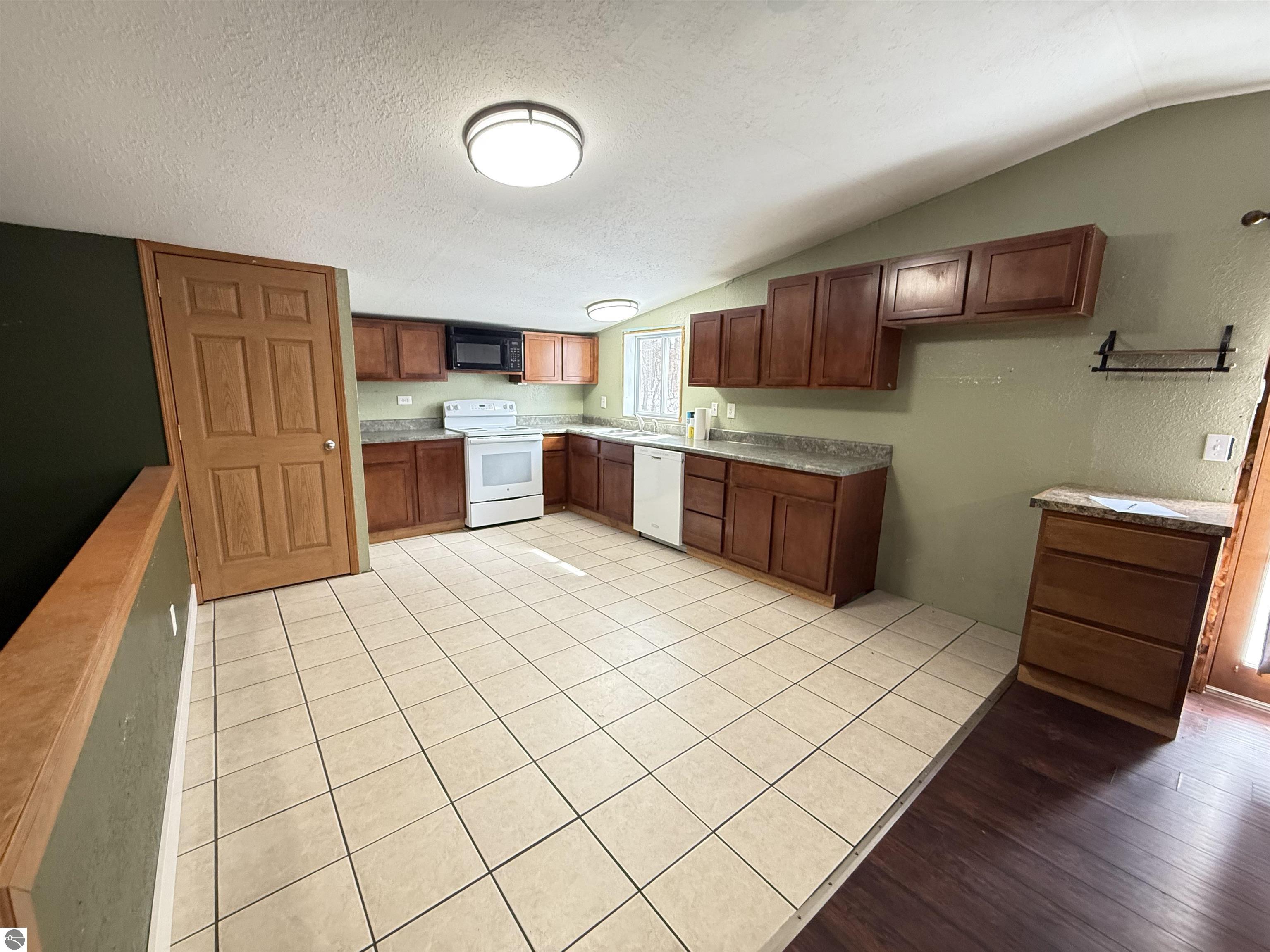 5037 W Battle Road, Lake, MI 48632 — Photo 9