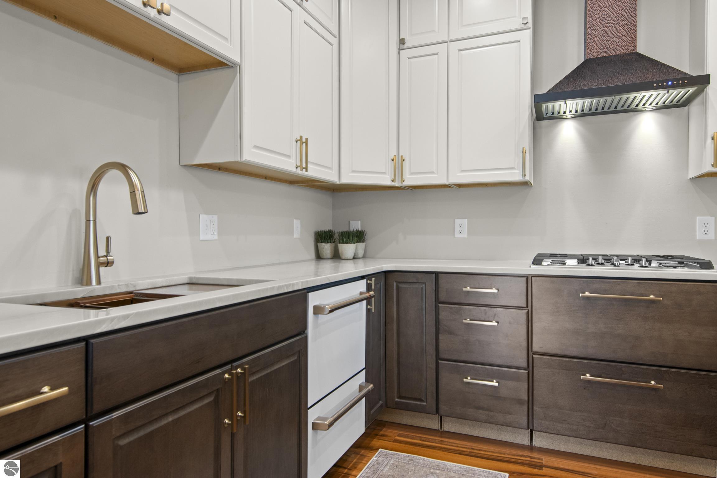 760 Waypoint Circle, Suttons Bay, MI 49682 — Photo 23